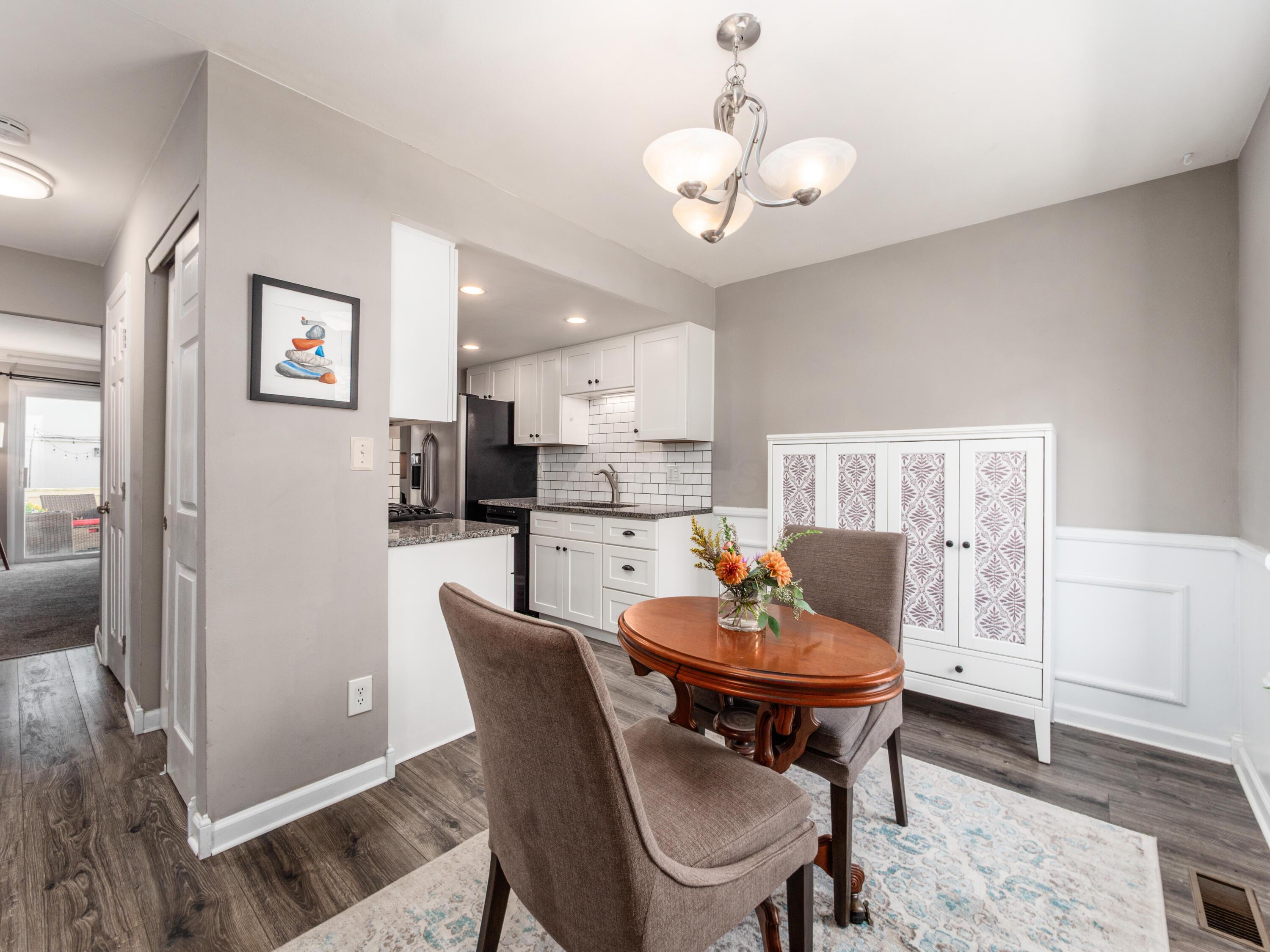 2589 Olde Hill Court N