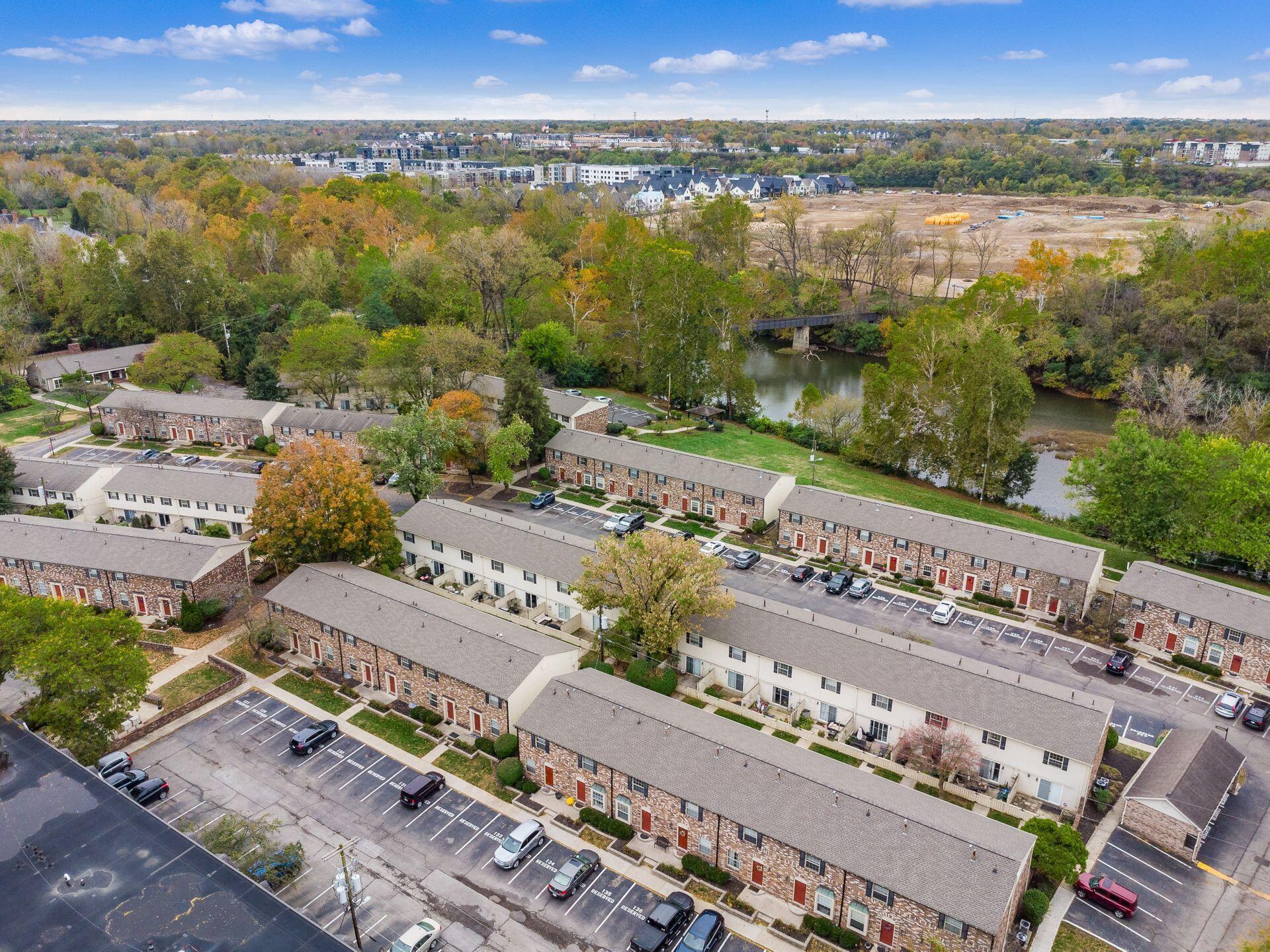 2589 Olde Hill Court N