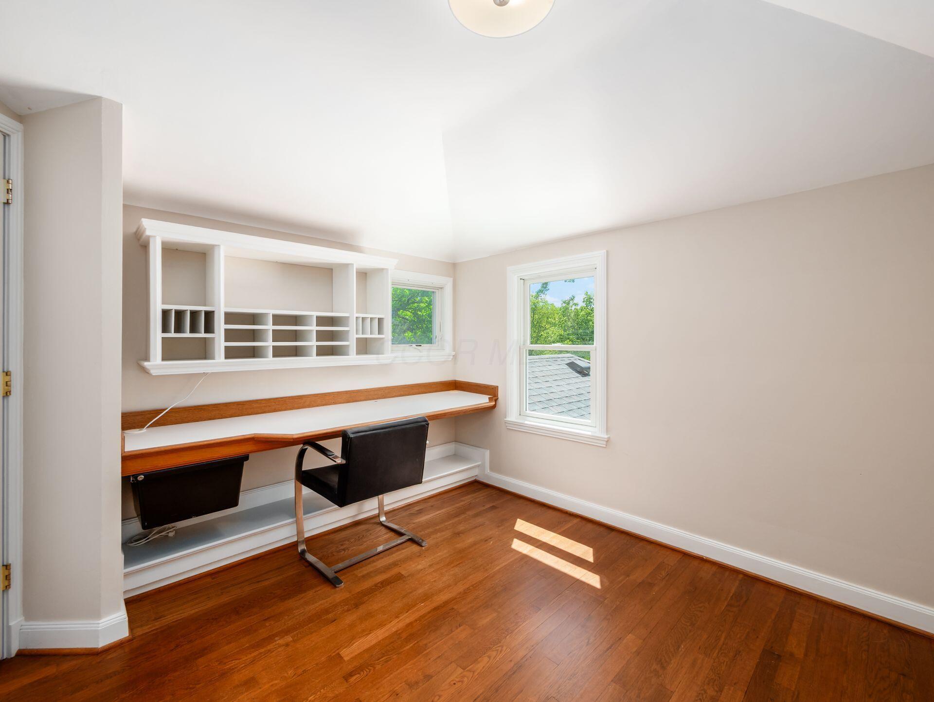 2112 Lower Chelsea Road