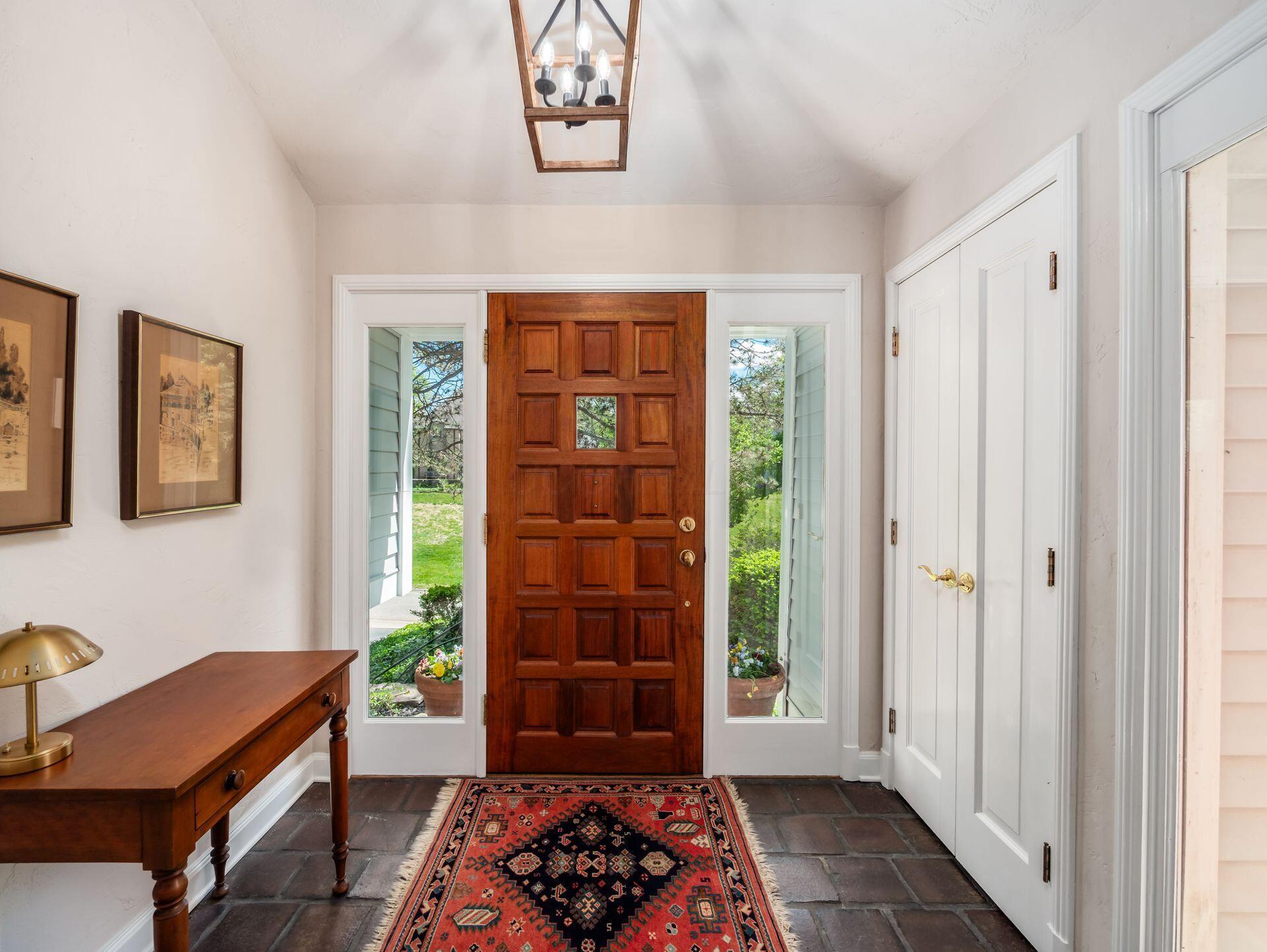 2112 Lower Chelsea Road