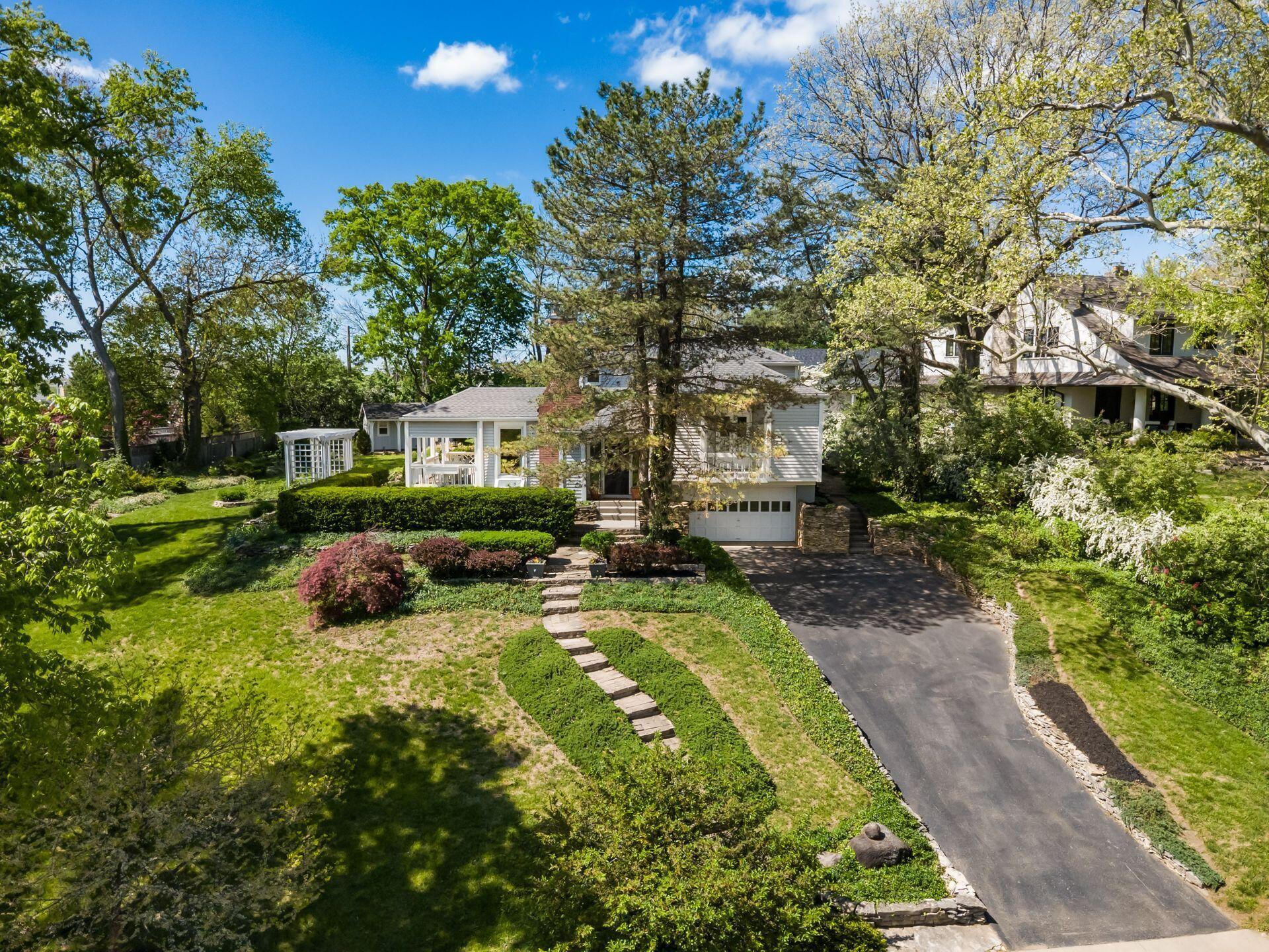 2112 Lower Chelsea Road