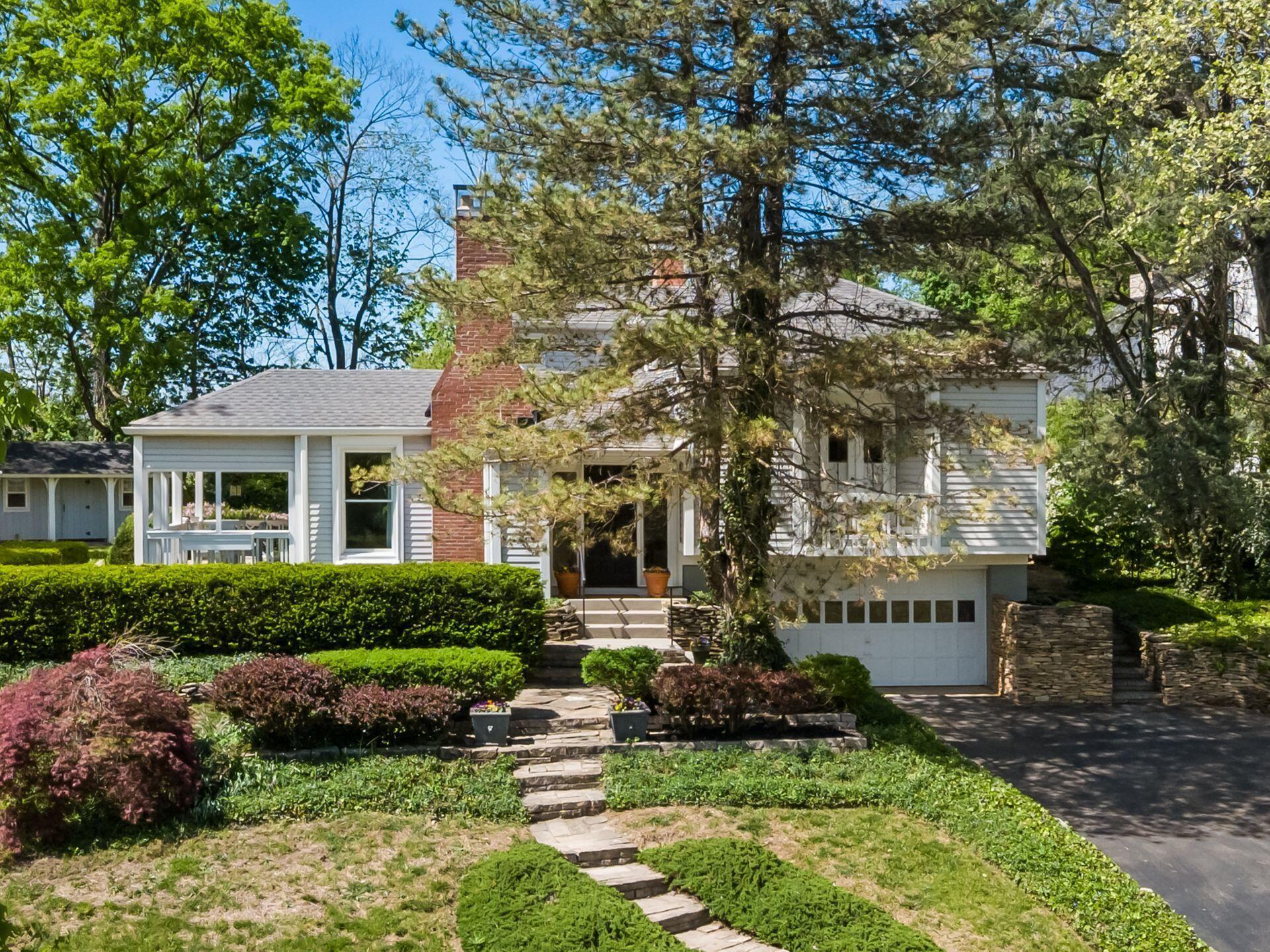 2112 Lower Chelsea Road