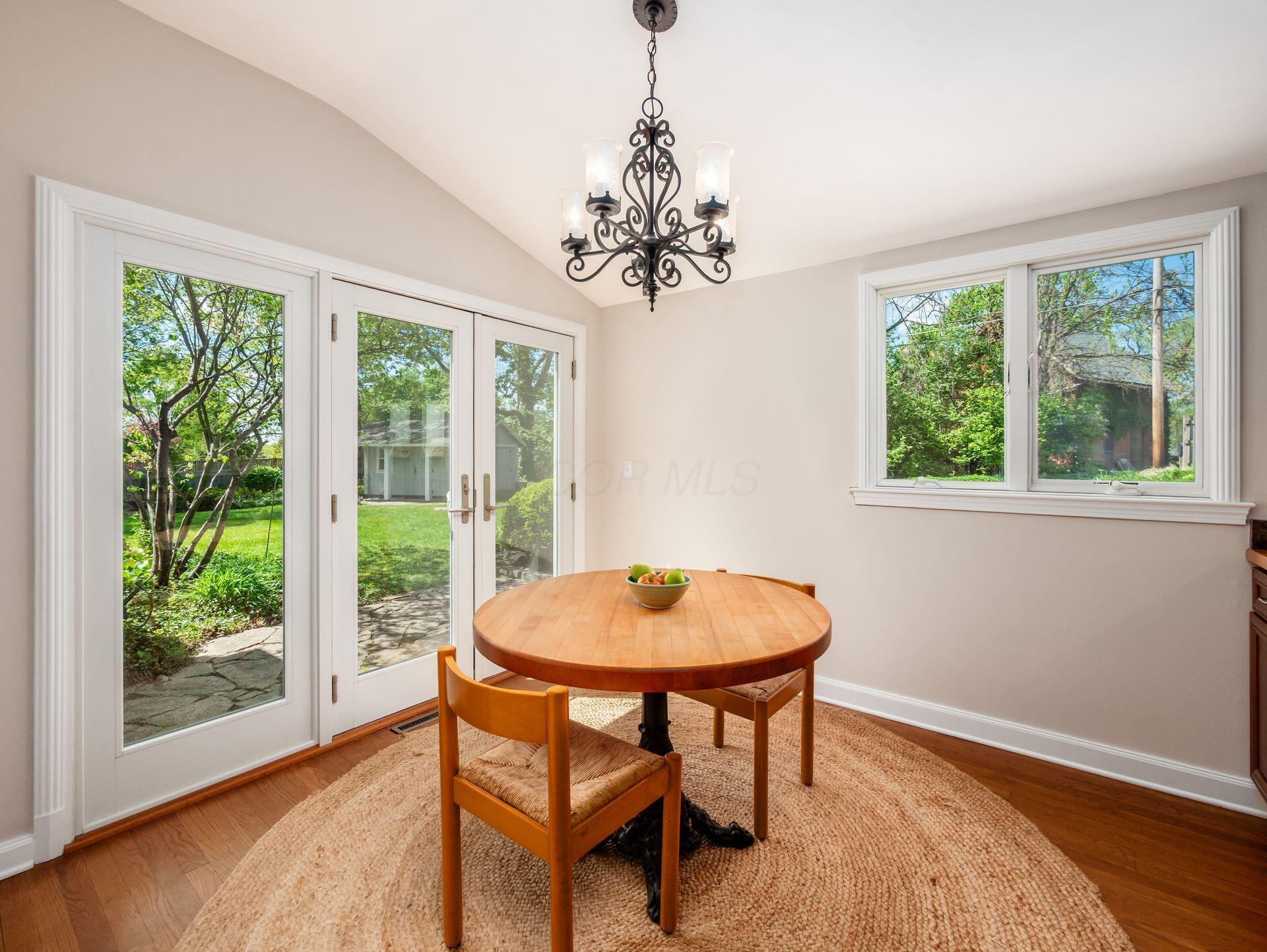 2112 Lower Chelsea Road