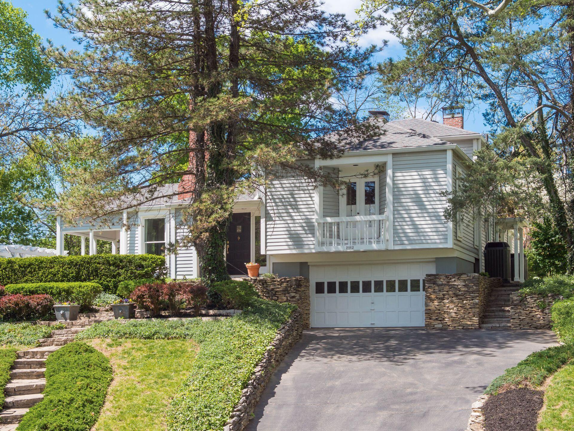 2112 Lower Chelsea Road