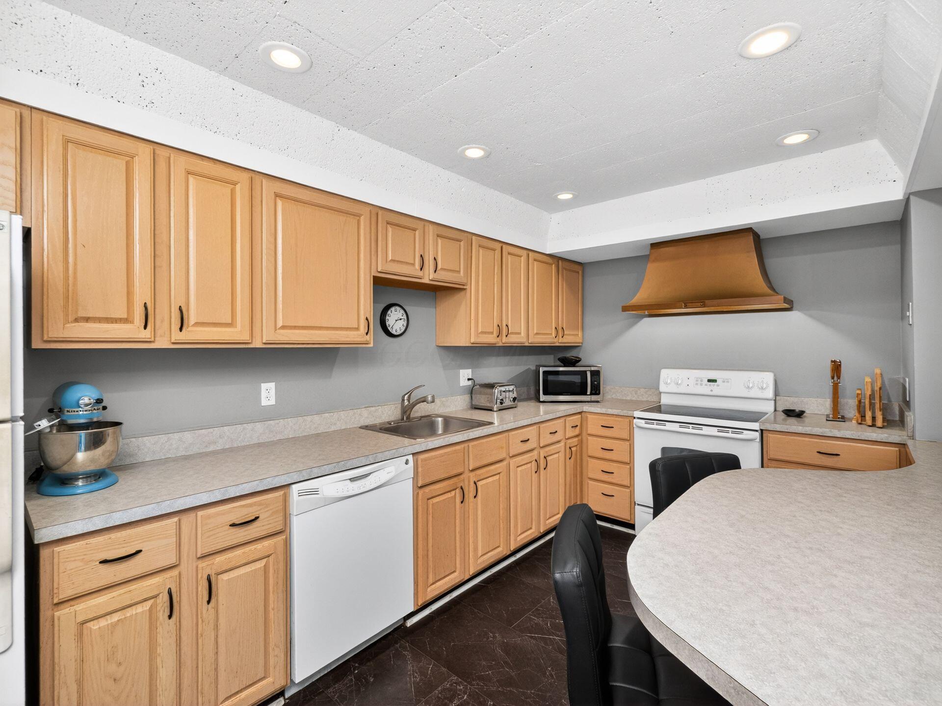1484 Lafayette Drive, A