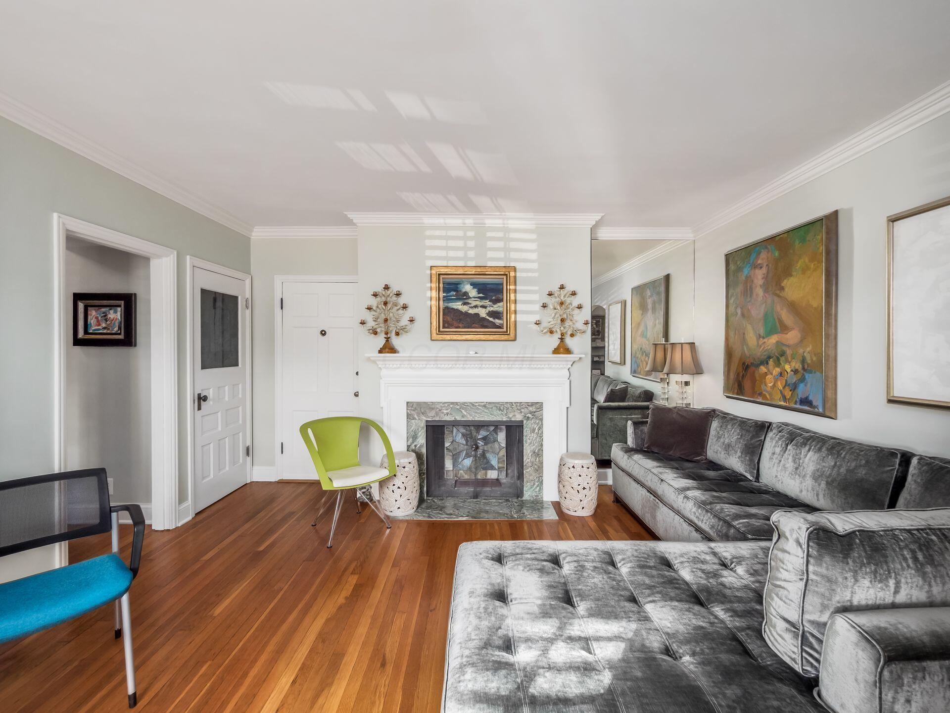 2121 Arlington Avenue, 1