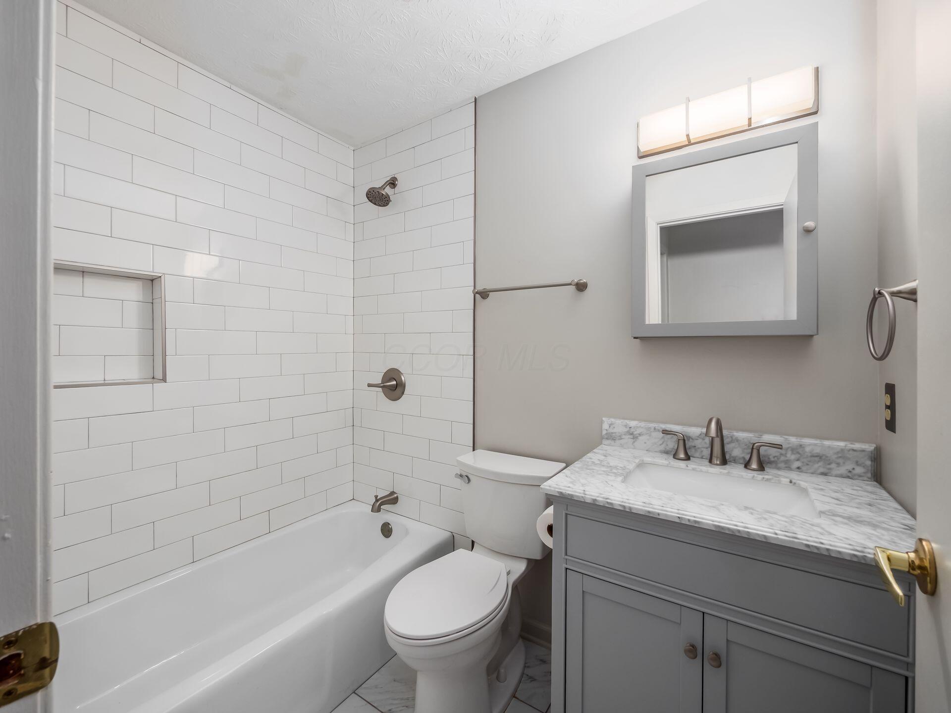 3132 Walden Ravines