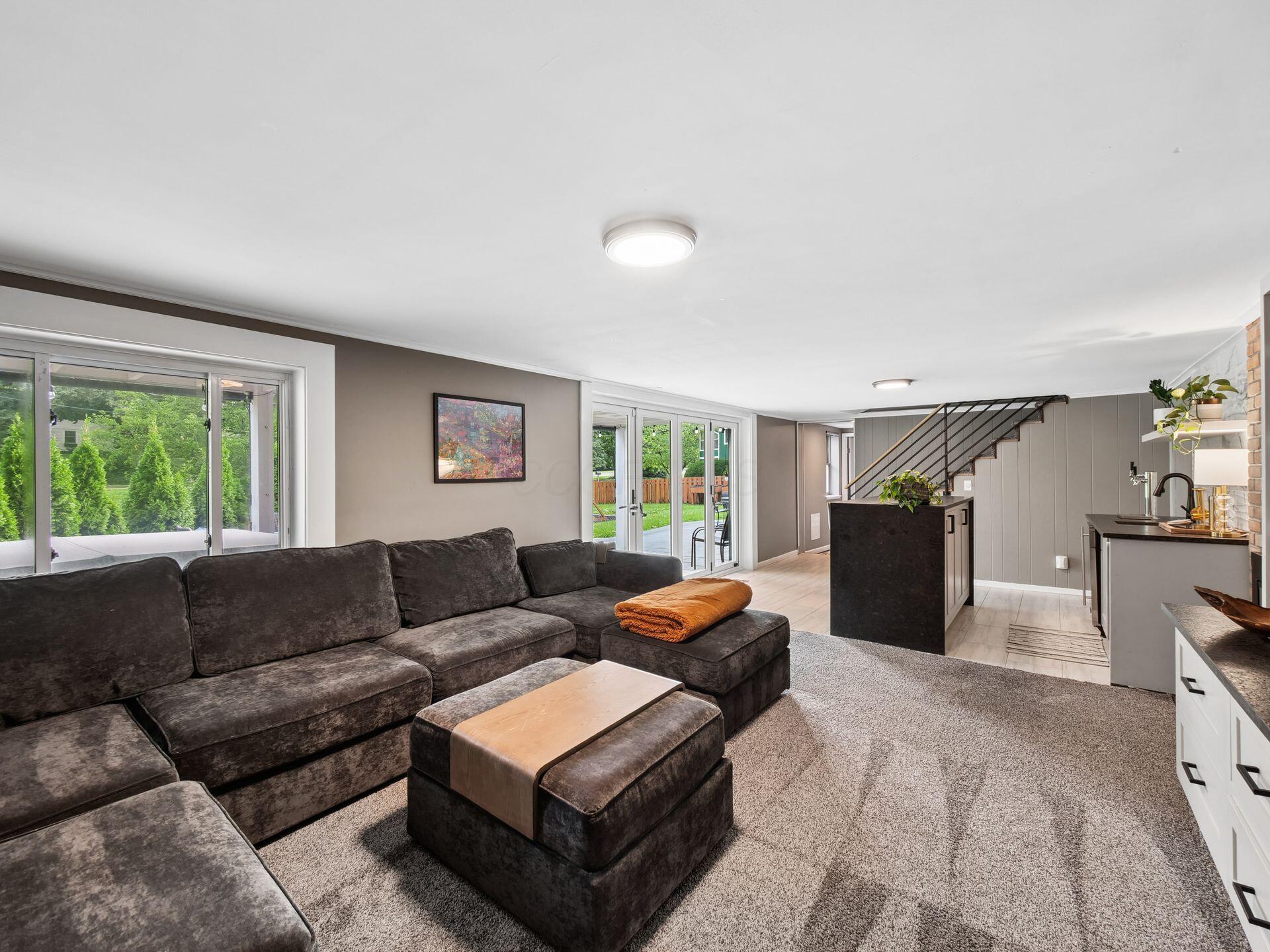 3727 Sunset Drive