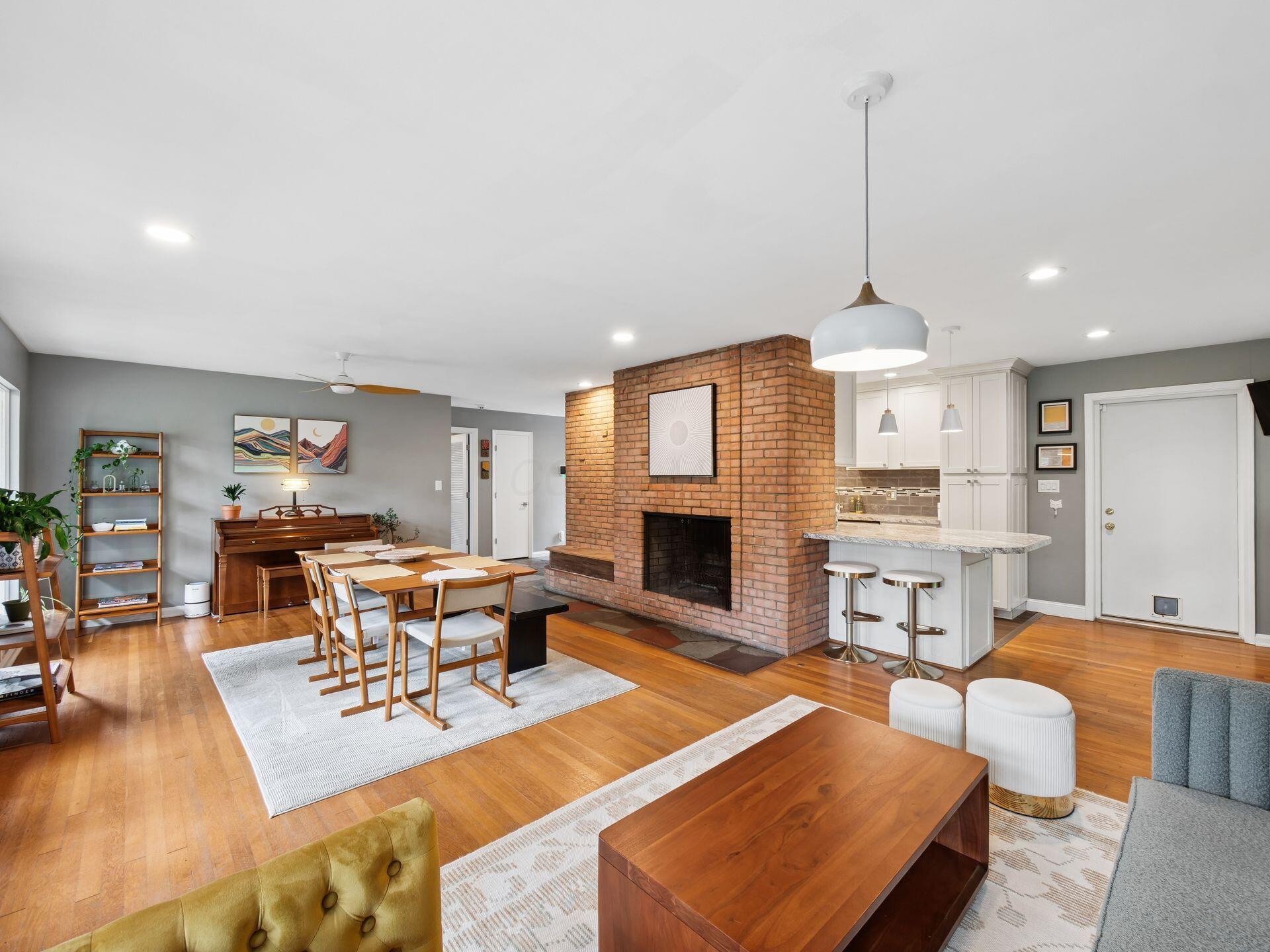 3727 Sunset Drive