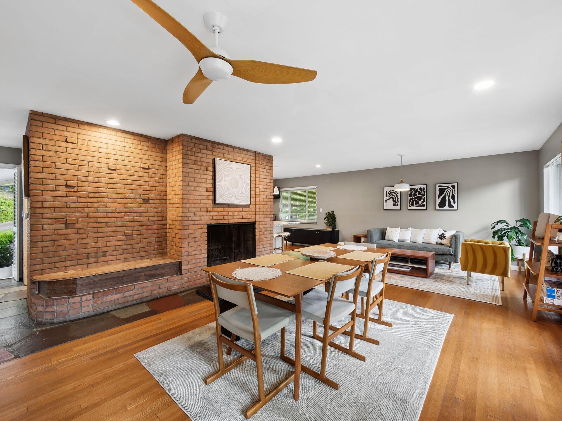 3727 Sunset Drive