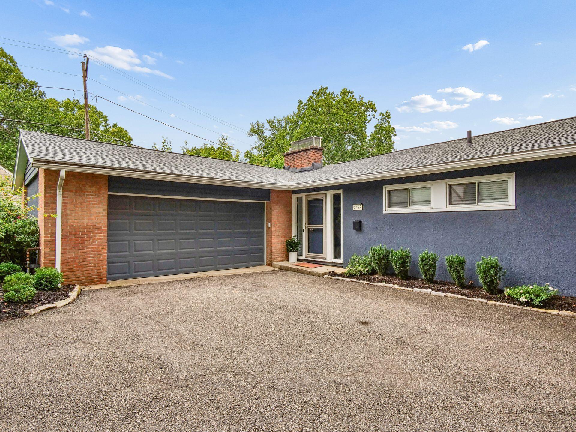 3727 Sunset Drive
