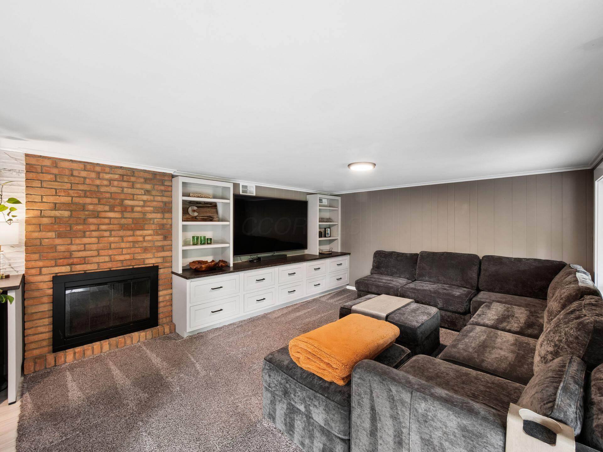 3727 Sunset Drive