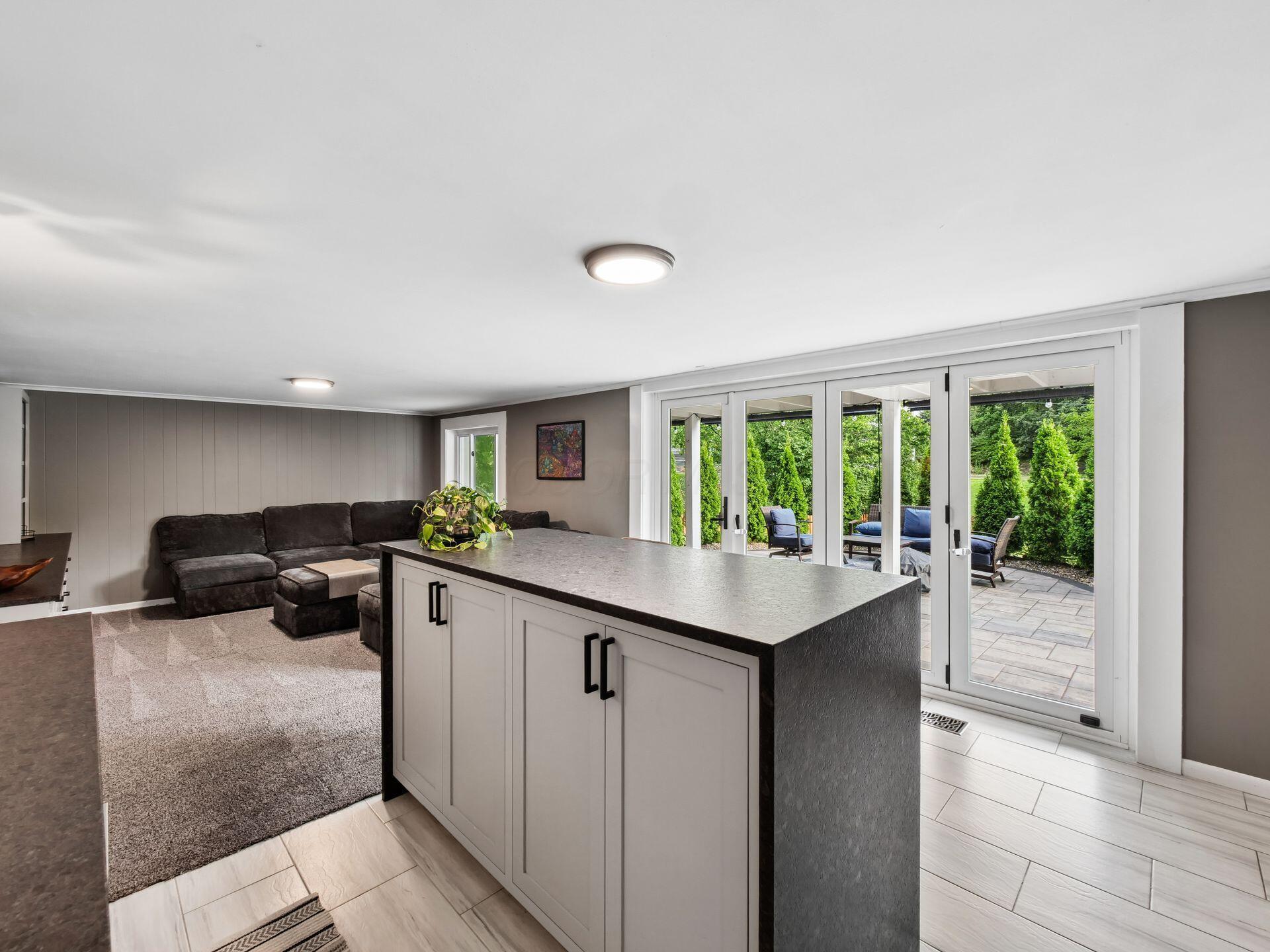 3727 Sunset Drive