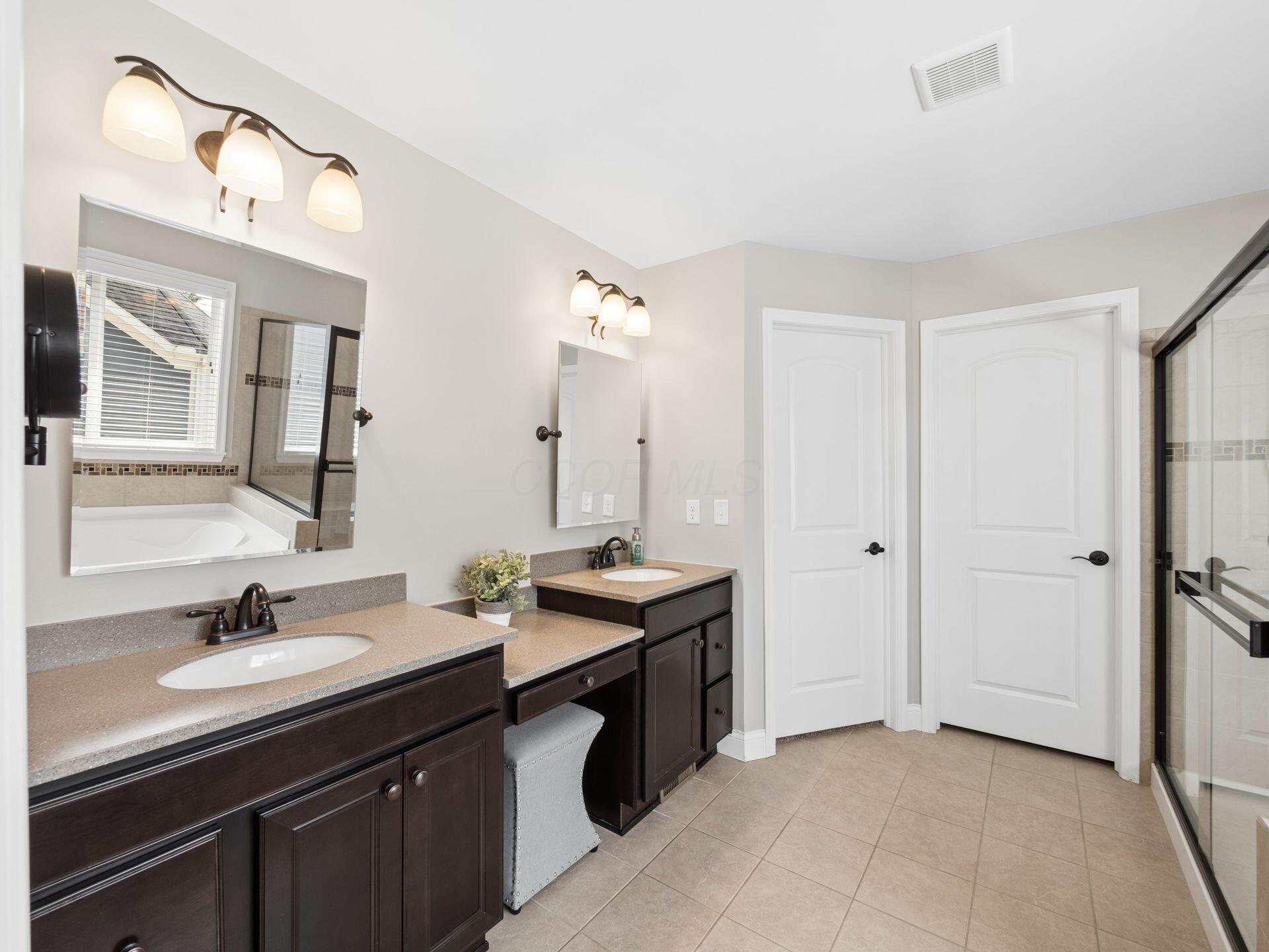 5792 Trafalgar Lane