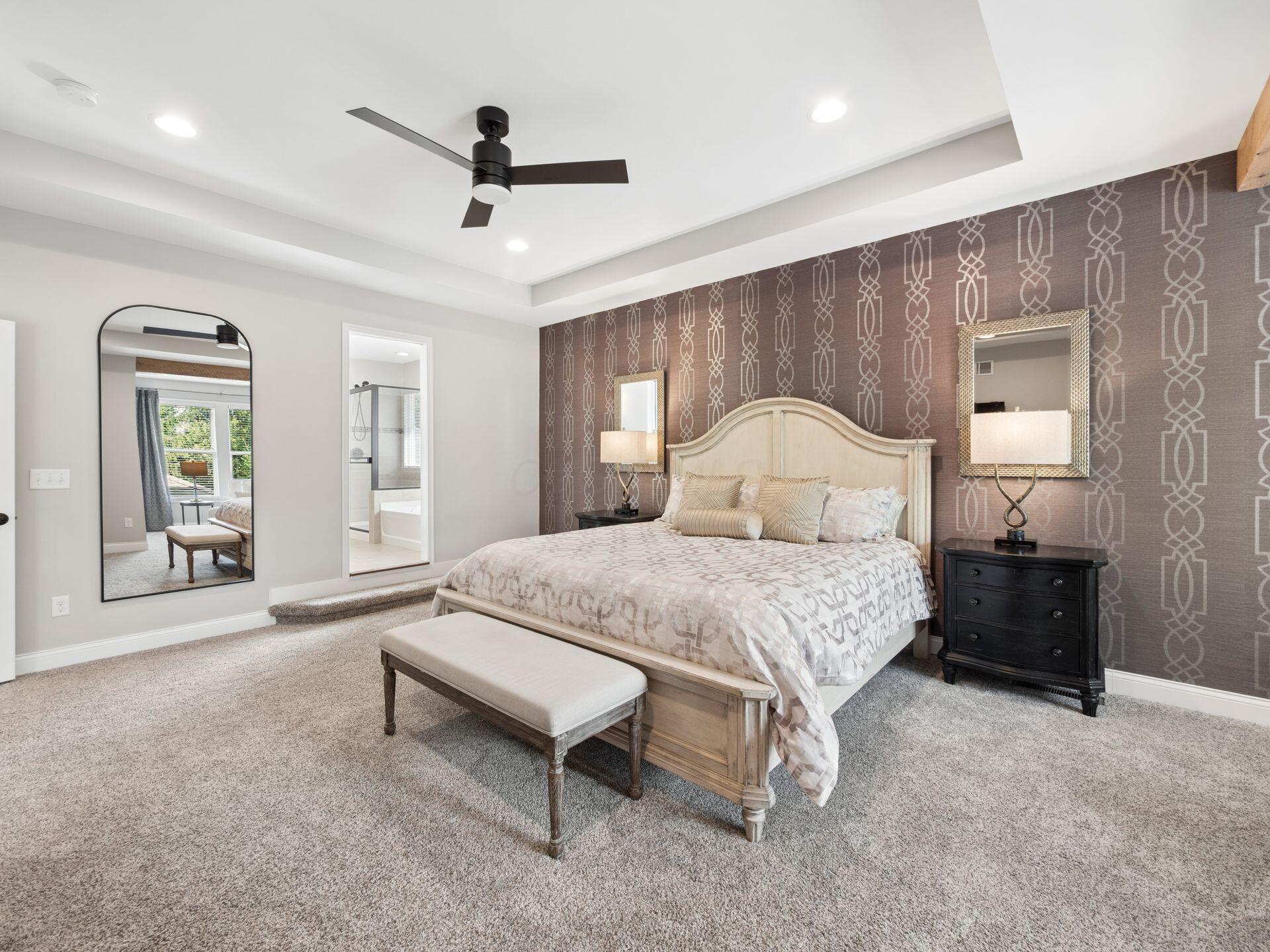 5792 Trafalgar Lane