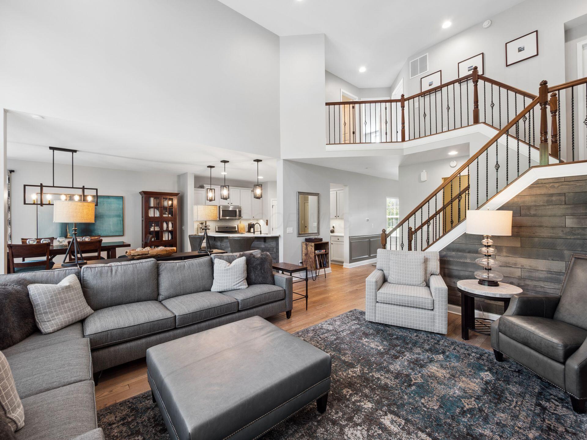 5792 Trafalgar Lane