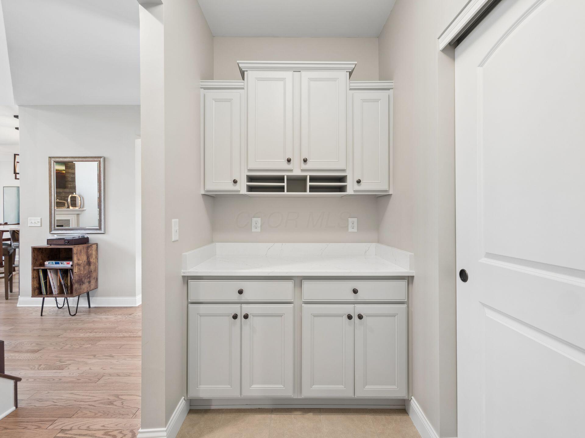 5792 Trafalgar Lane