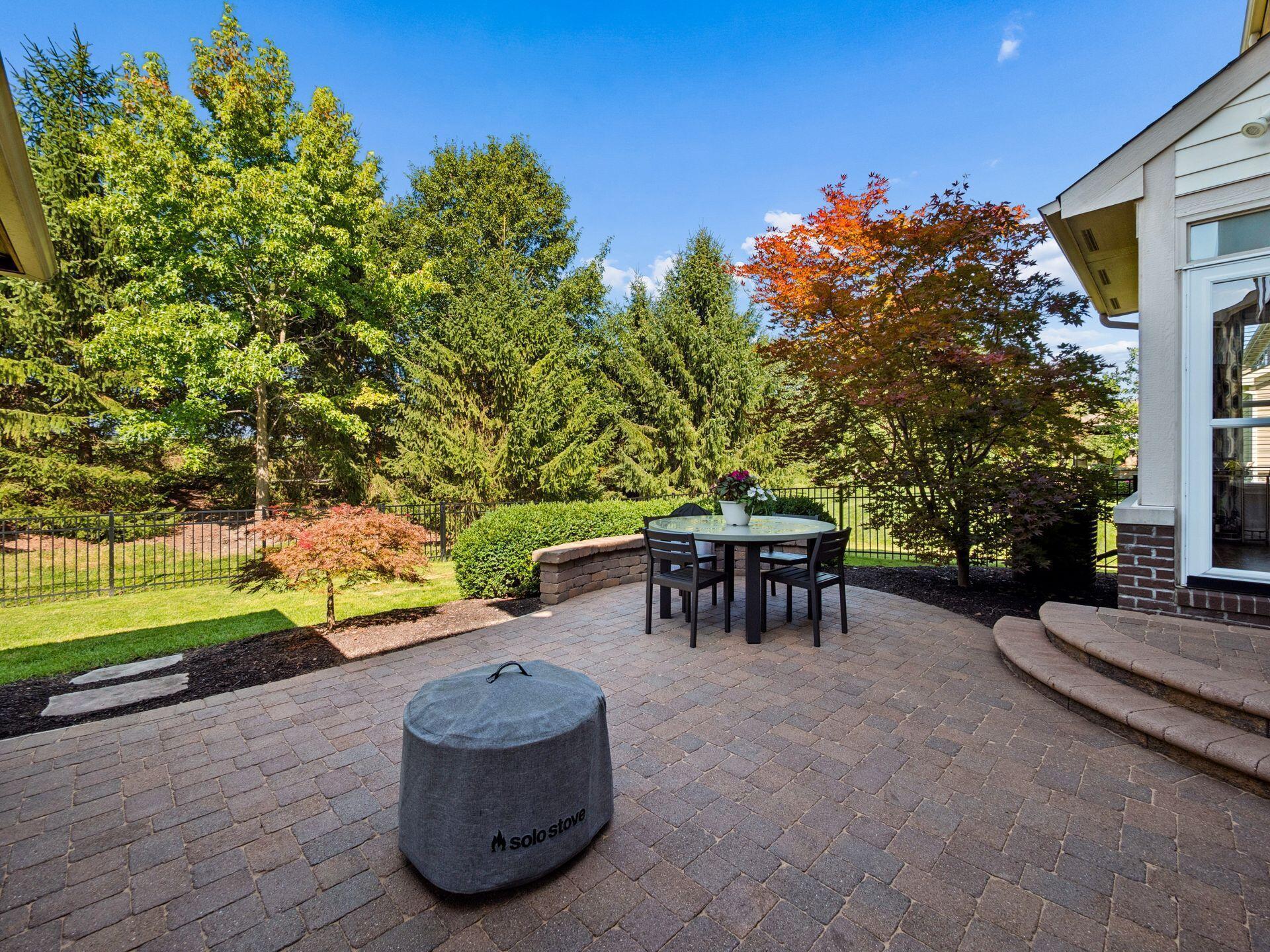 5792 Trafalgar Lane