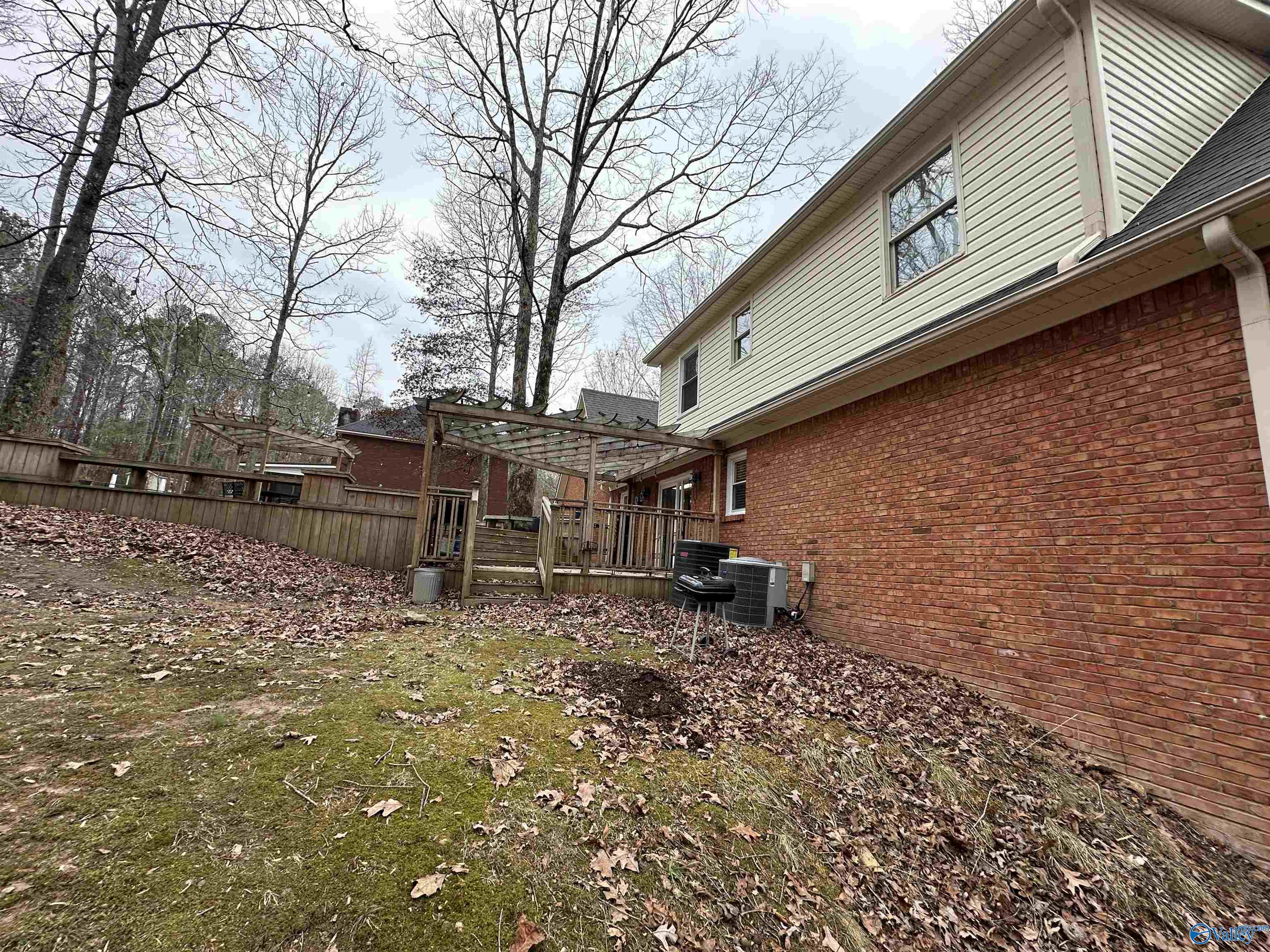 2167 Pine Lake Trail