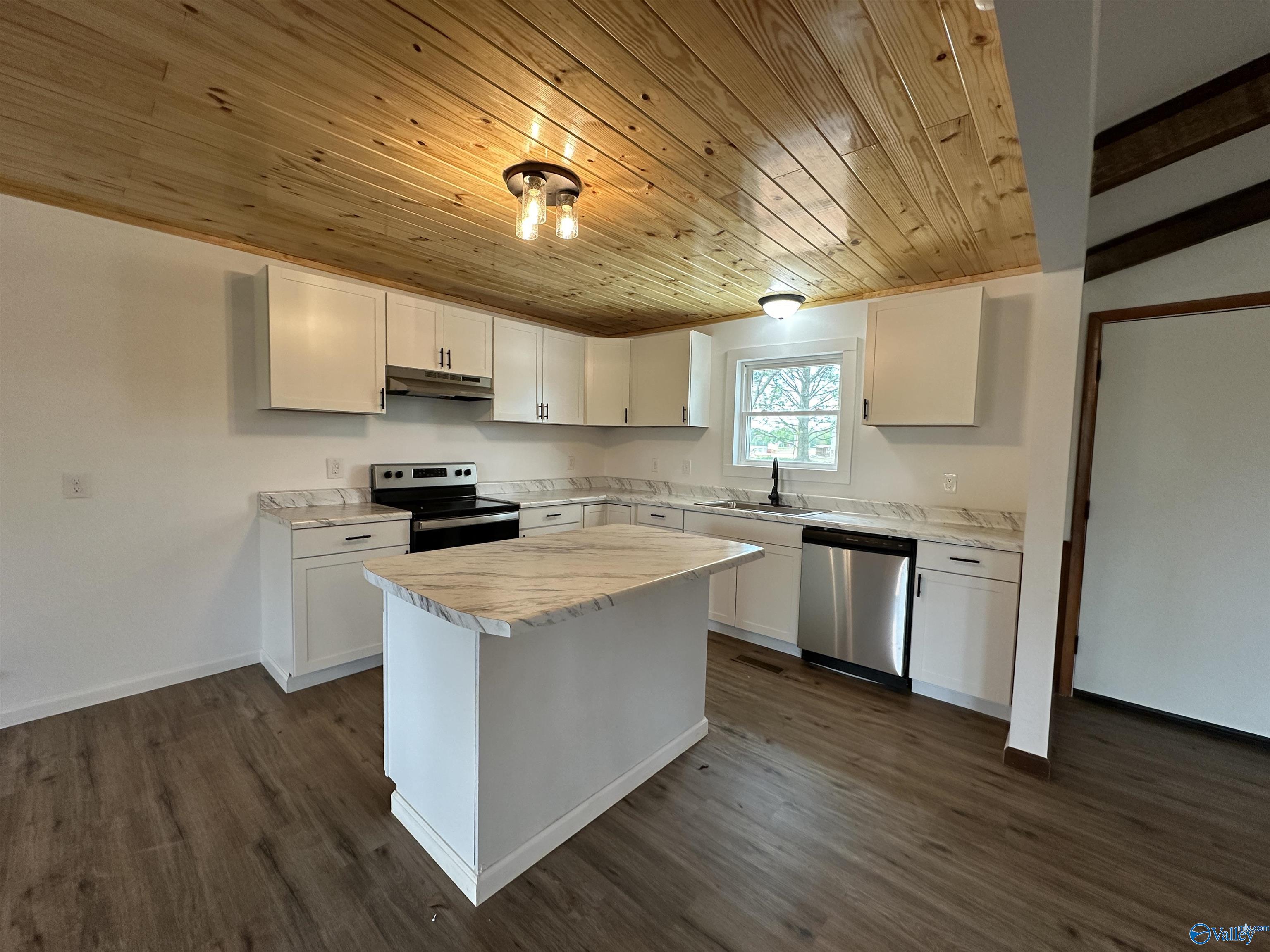 6539 Brashiers Chapel Road