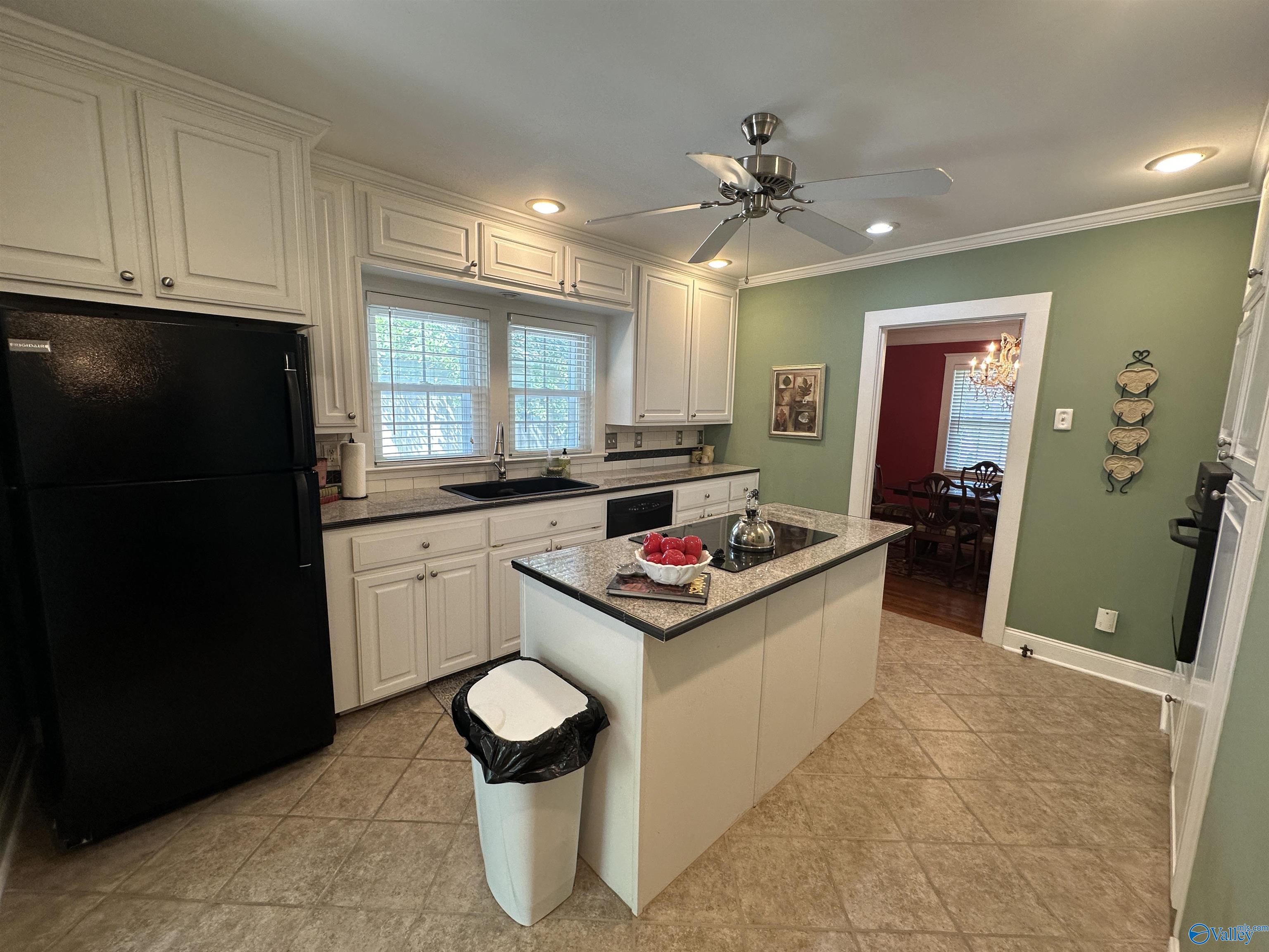 703 East Alabama Avenue