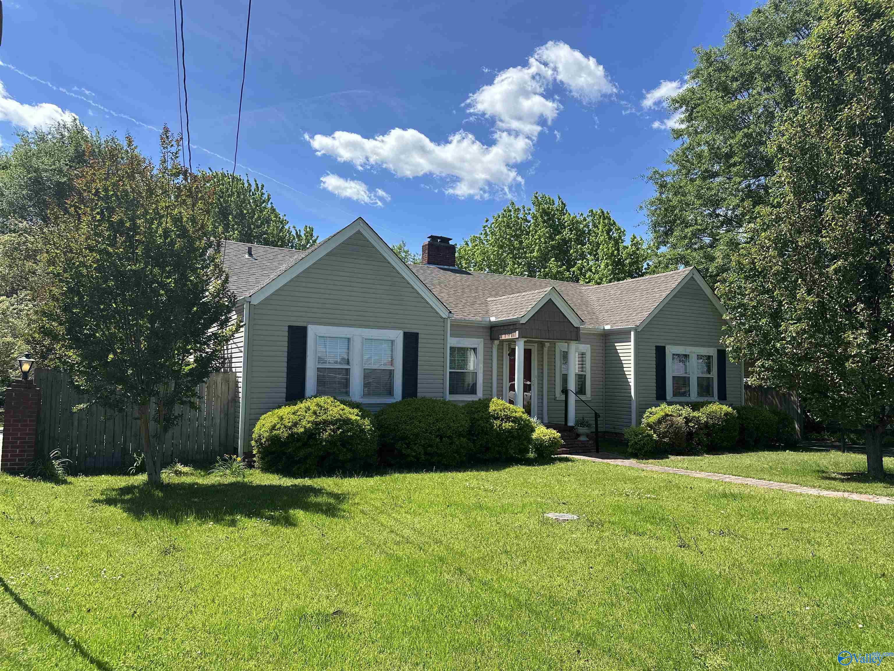 703 East Alabama Avenue