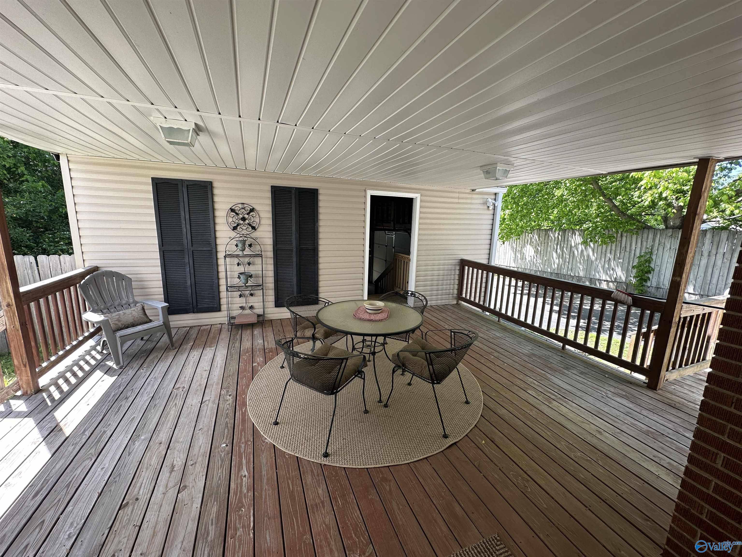 703 East Alabama Avenue