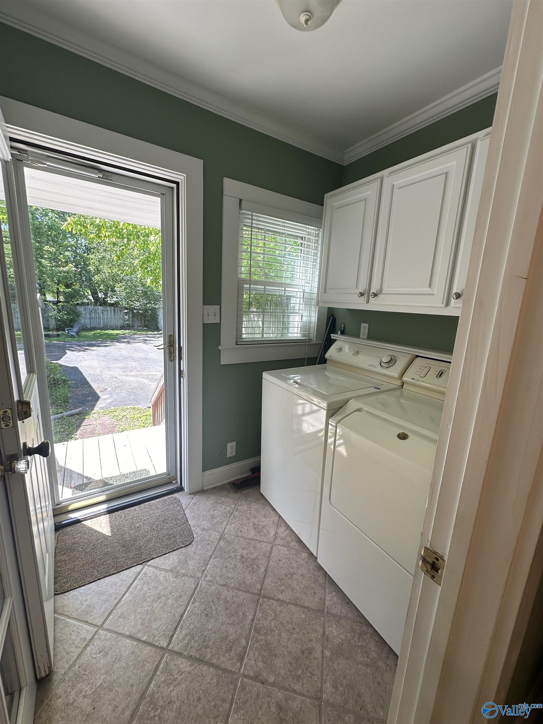 703 East Alabama Avenue