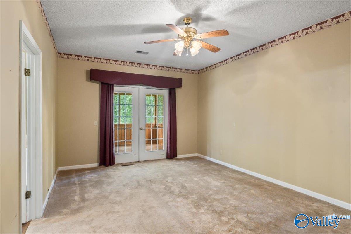 1085 Hillcrest Drive