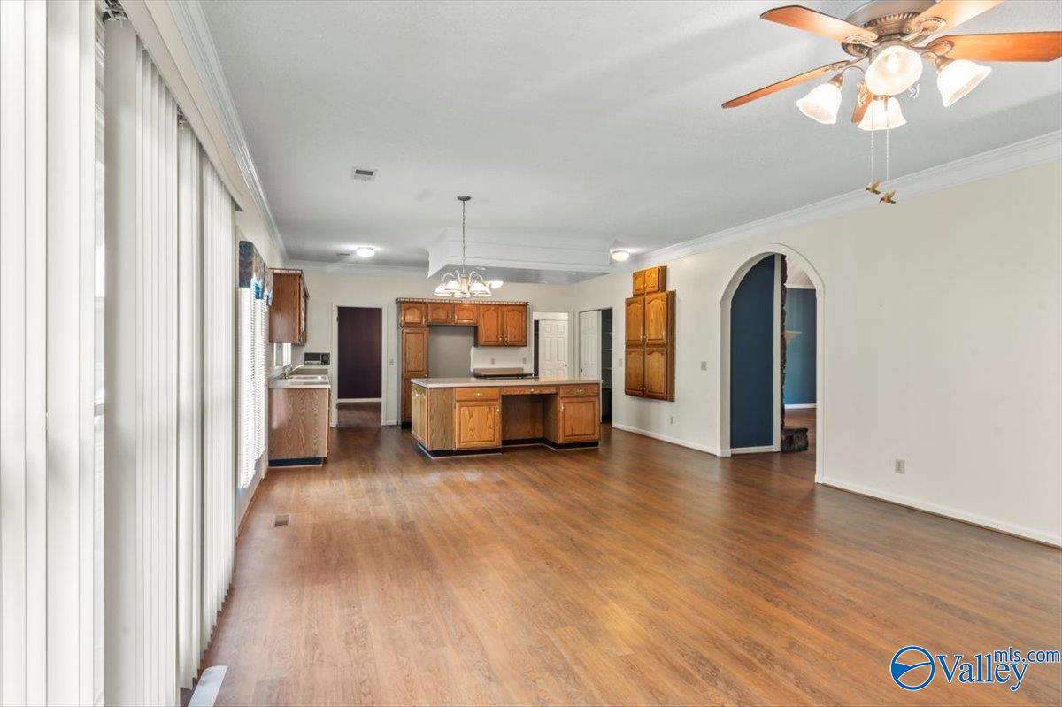 1085 Hillcrest Drive