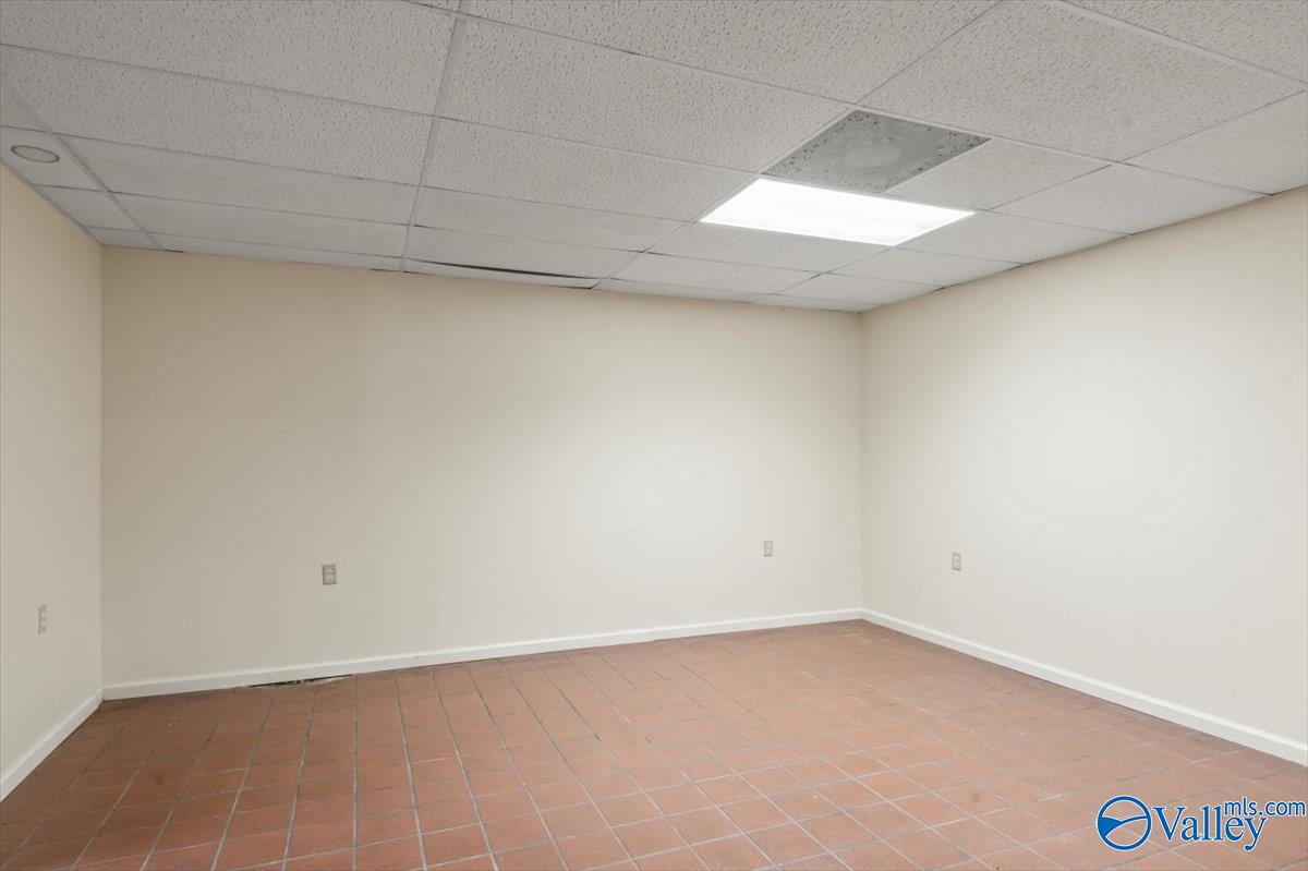 1085 Hillcrest Drive