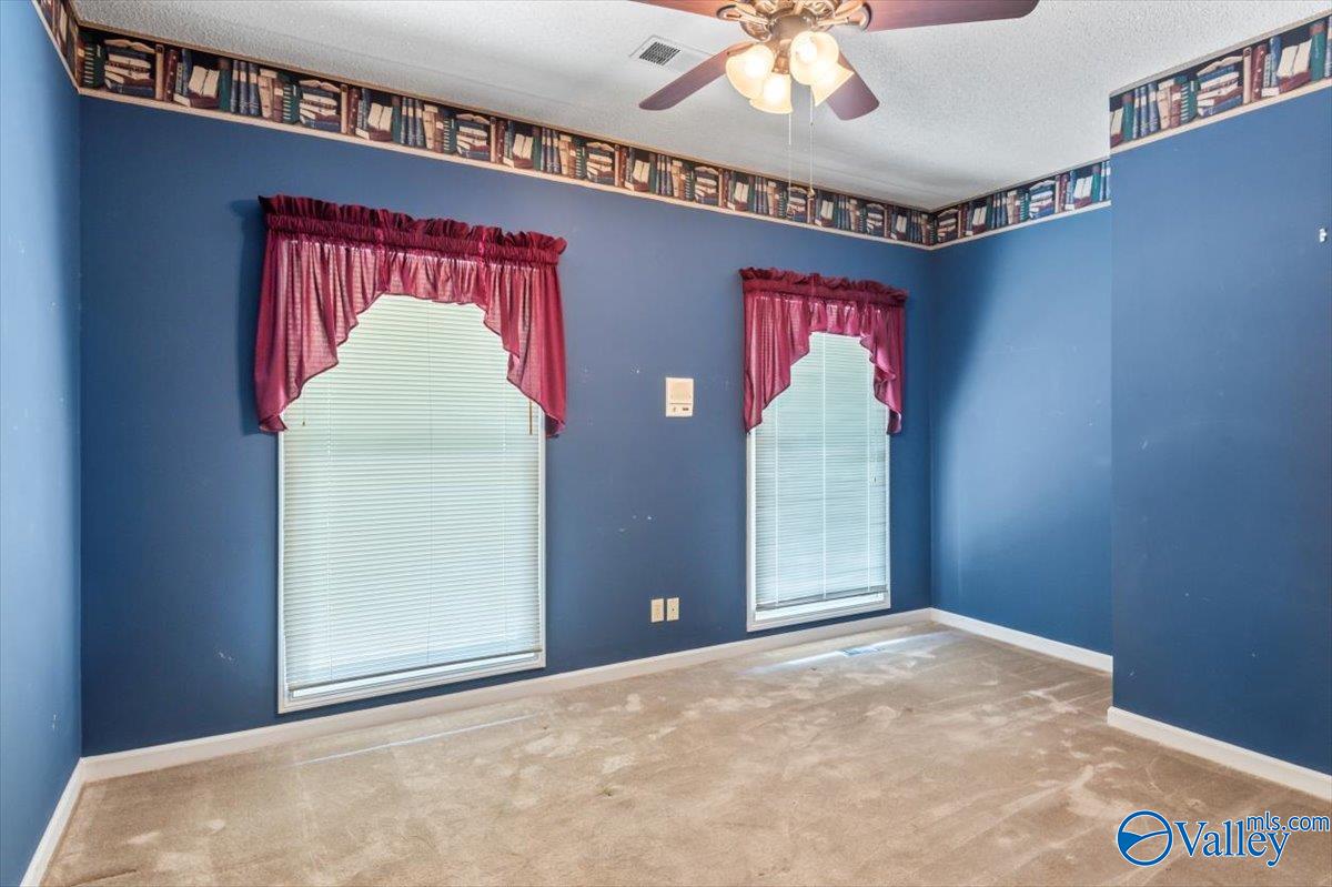 1085 Hillcrest Drive