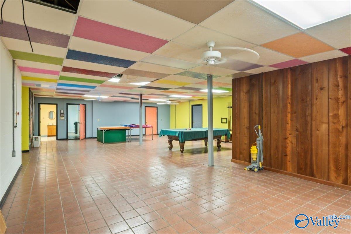 1085 Hillcrest Drive