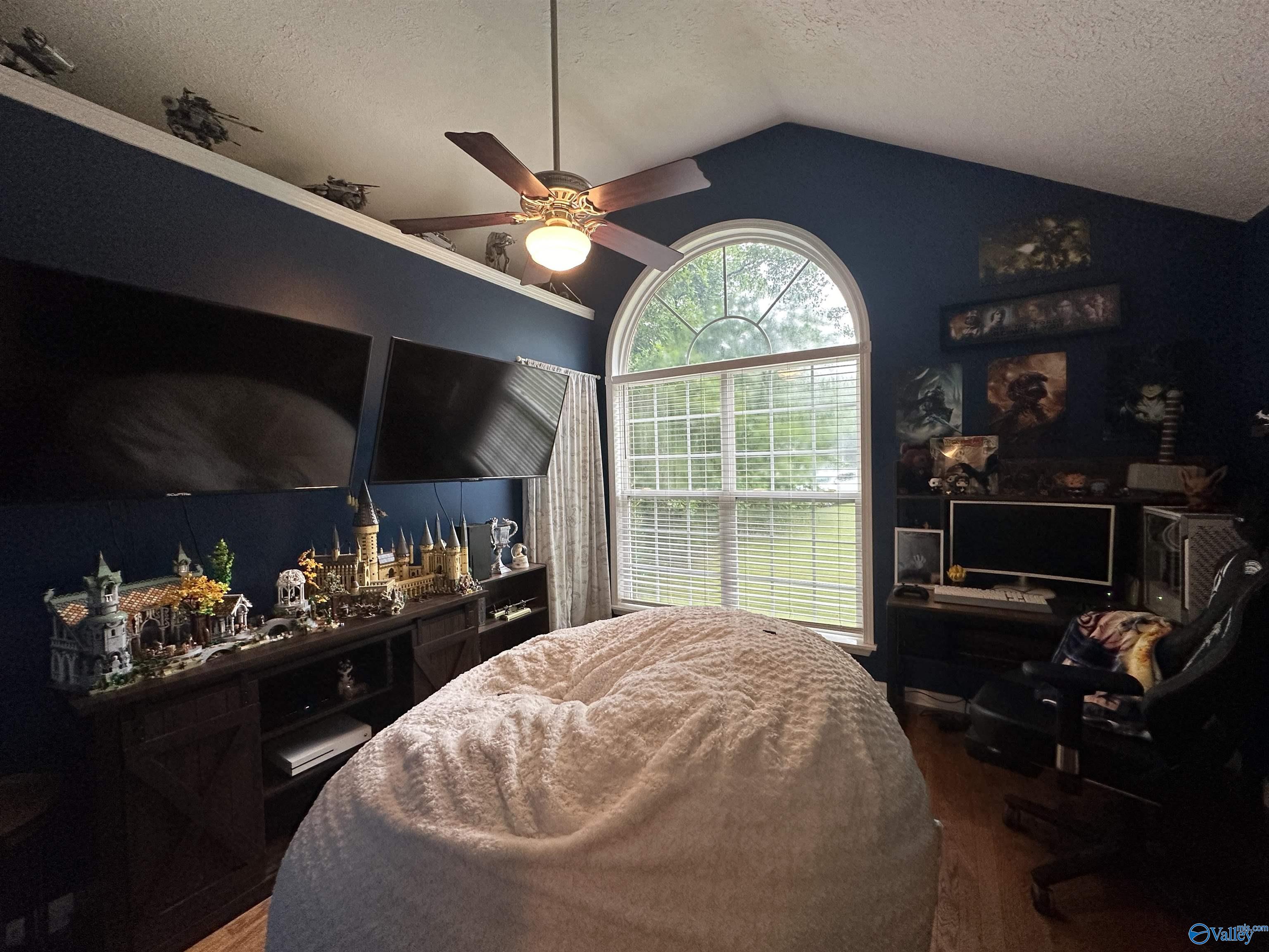 406 Sandstone Drive SE