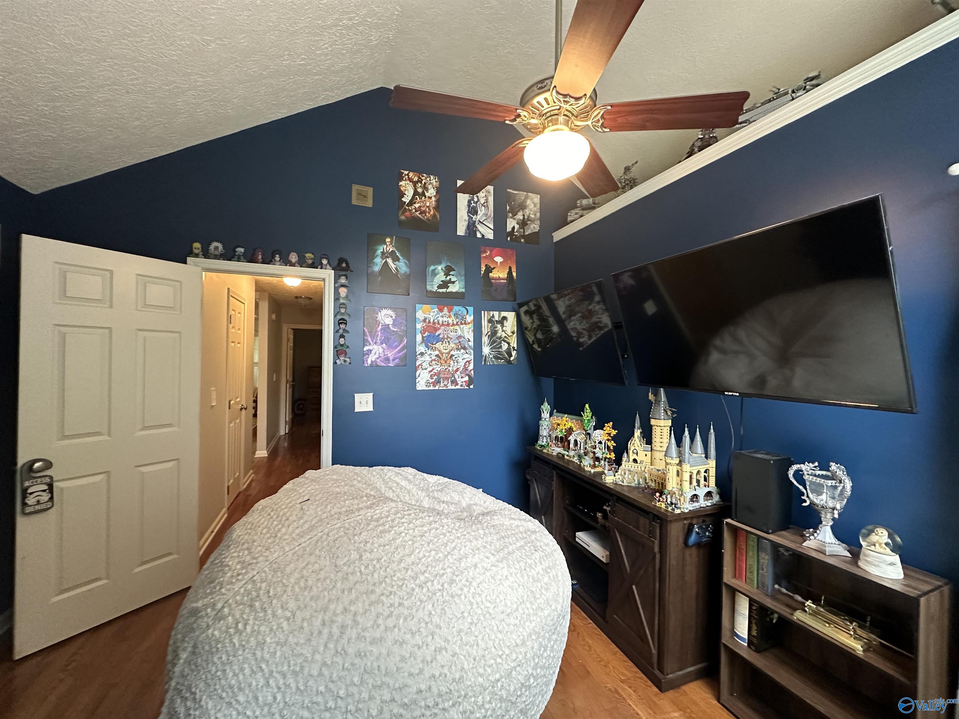 406 Sandstone Drive SE