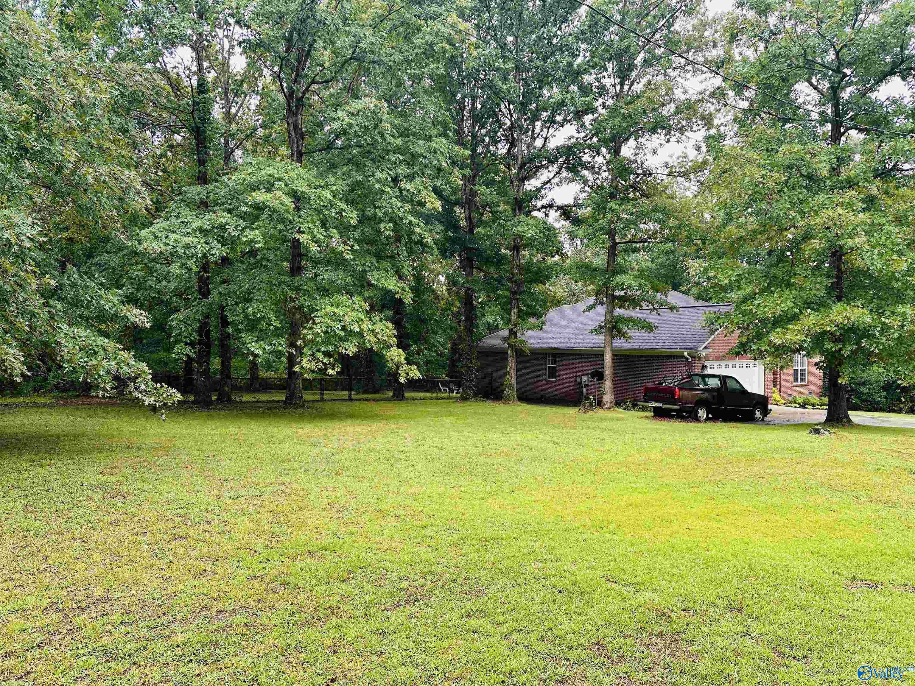 406 Sandstone Drive SE