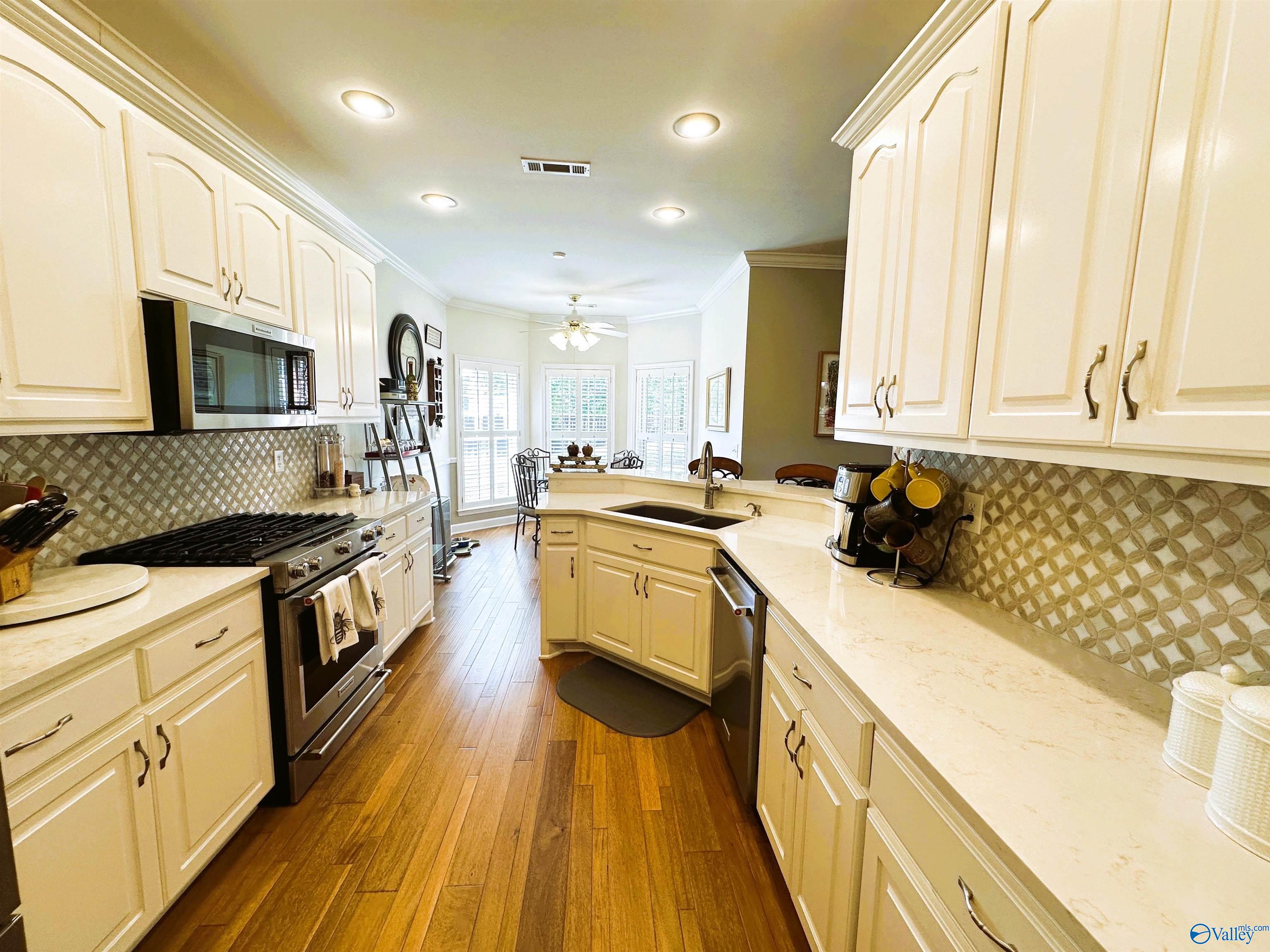 308 Harrogate Circle