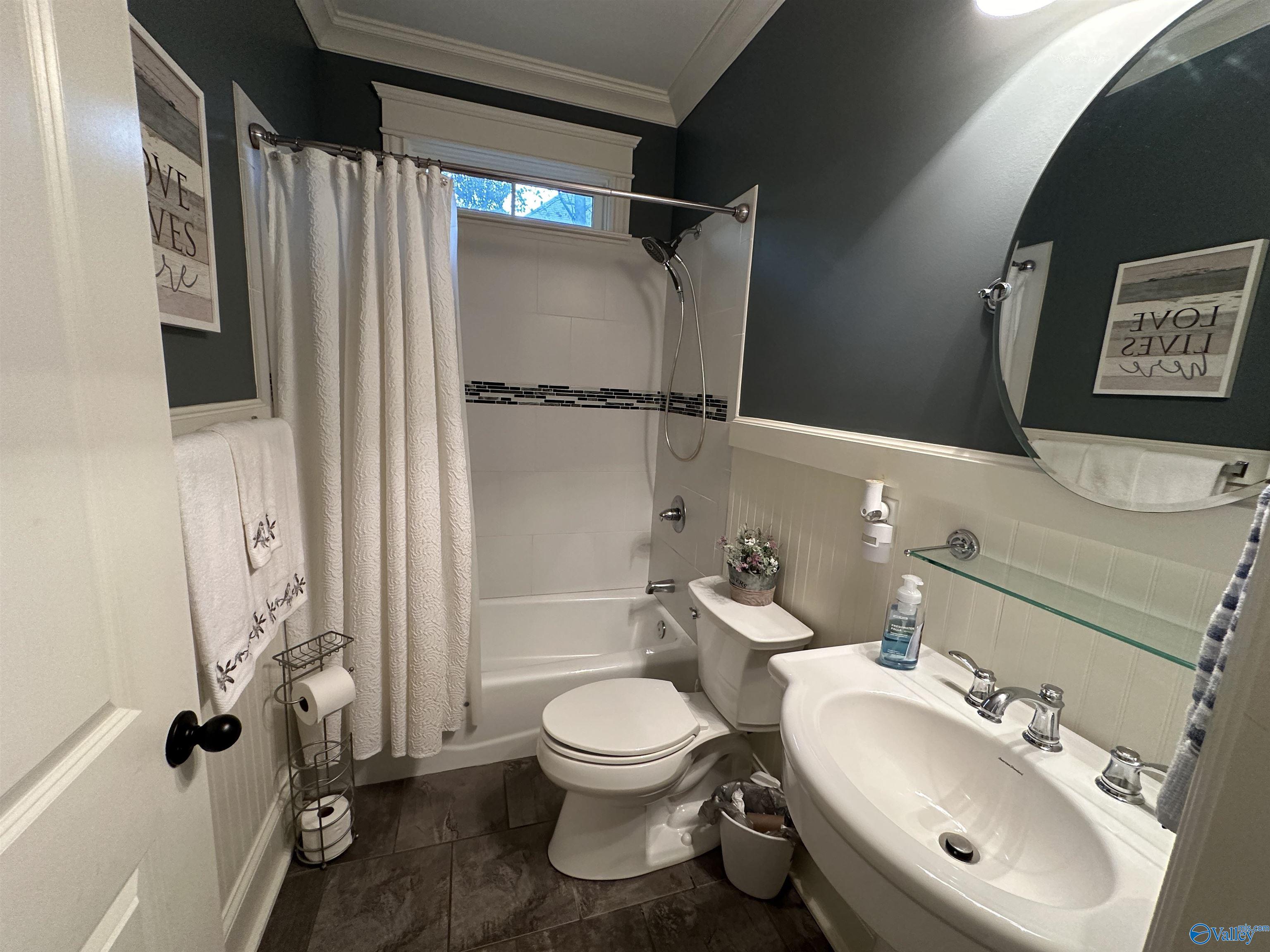 2228 Lea Christine Circle NE