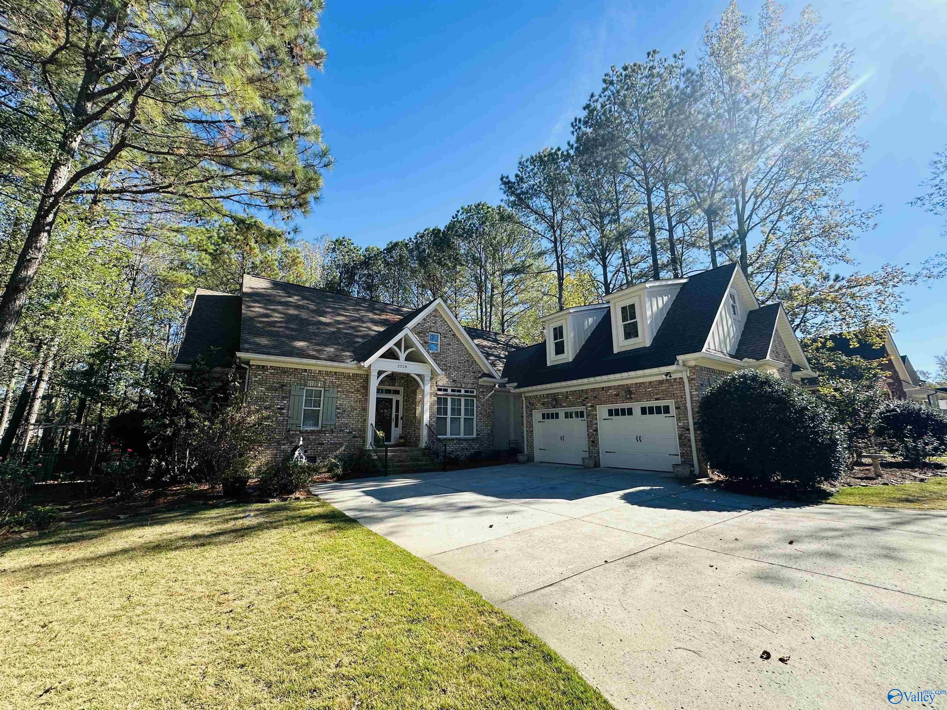 2228 Lea Christine Circle NE