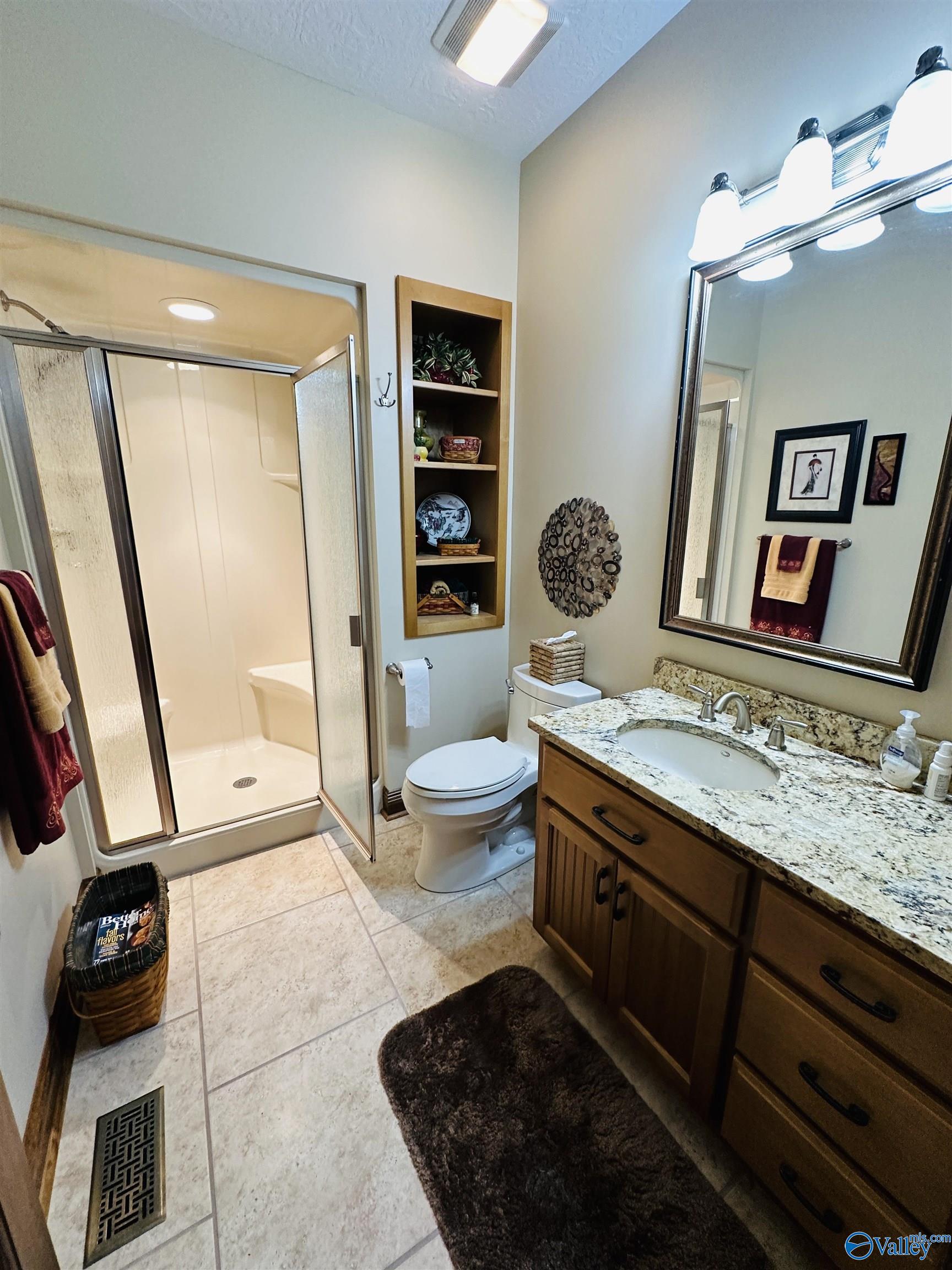 660 Lake Vista Drive