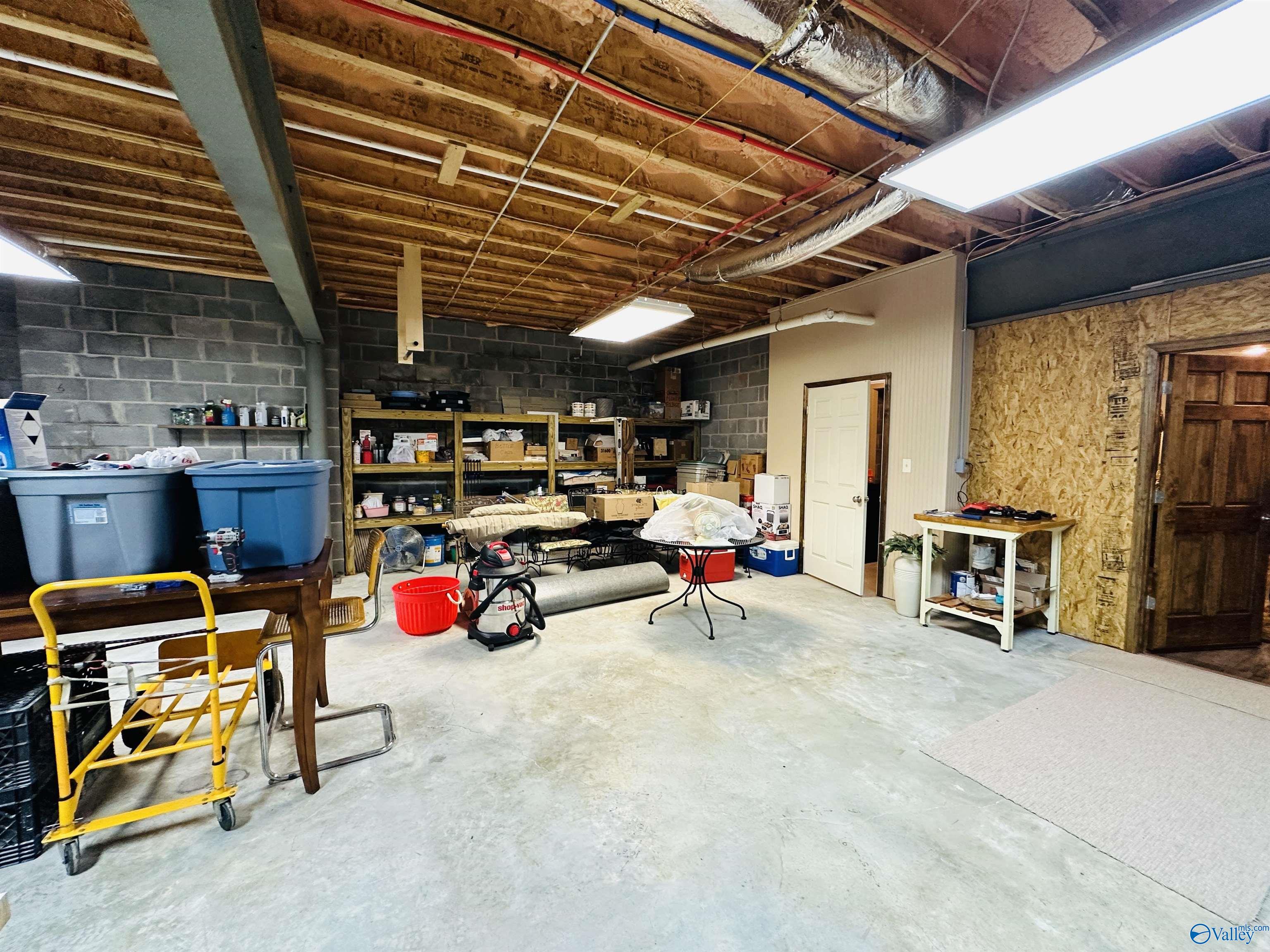 660 Lake Vista Drive