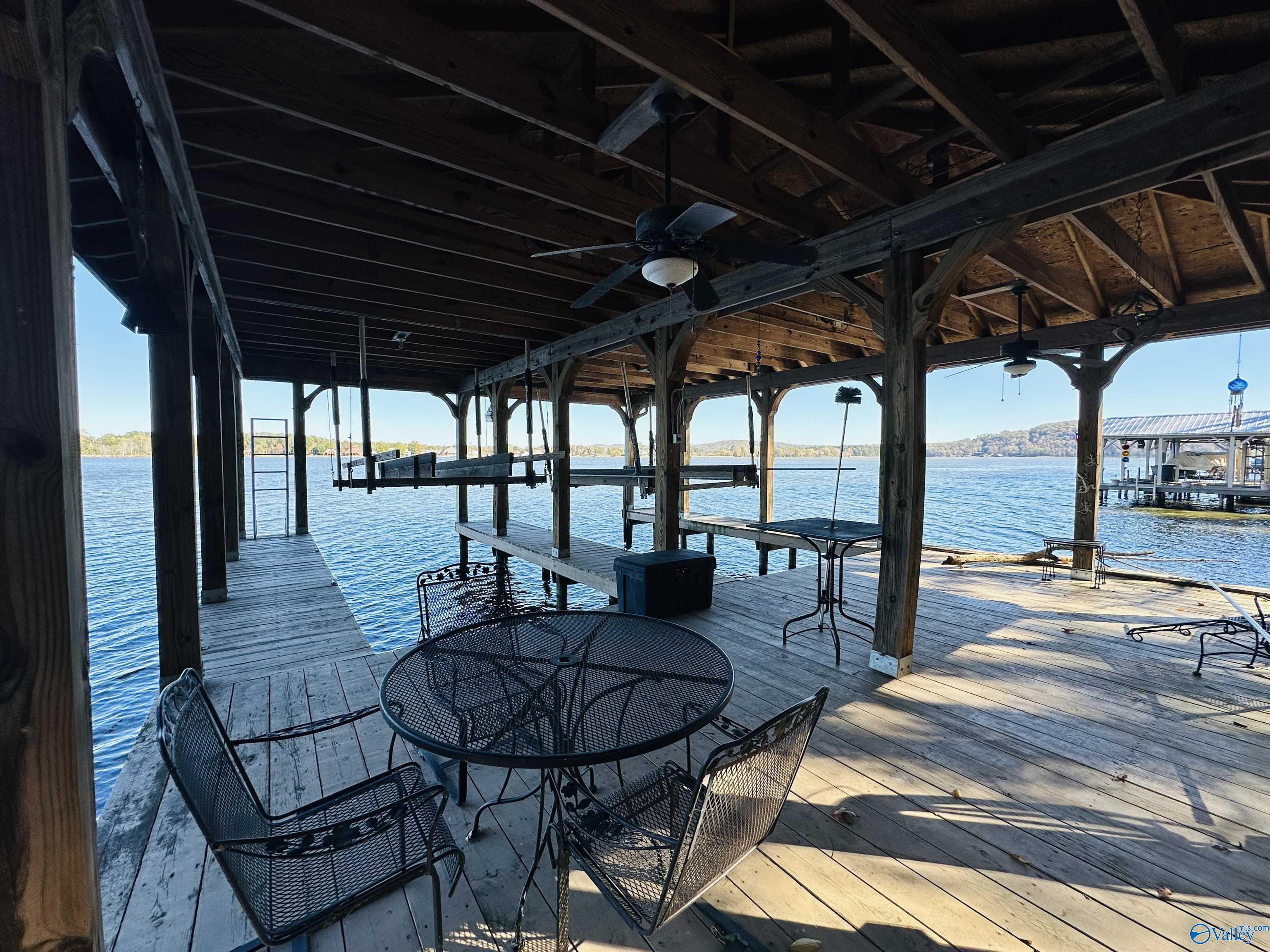 660 Lake Vista Drive