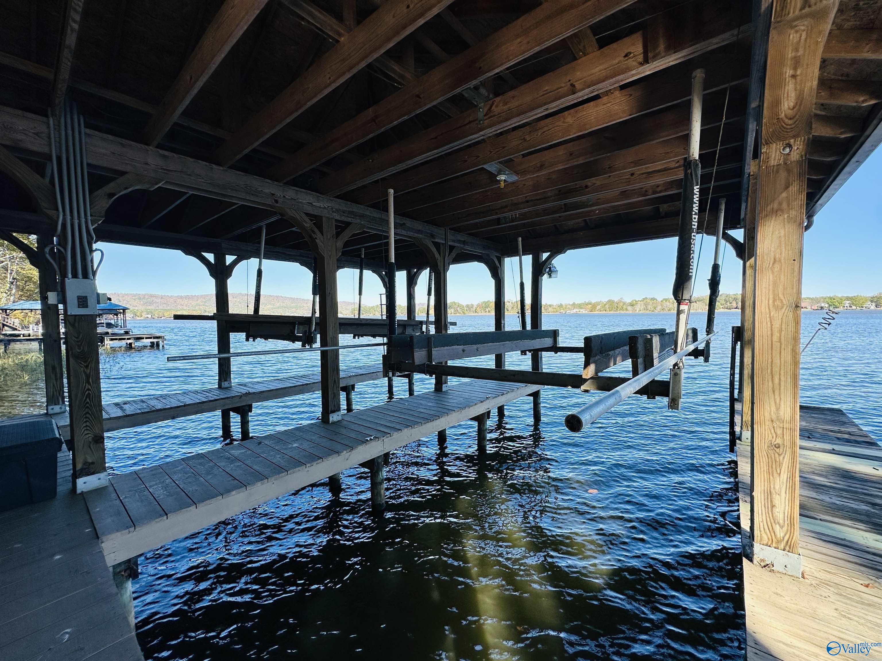 660 Lake Vista Drive