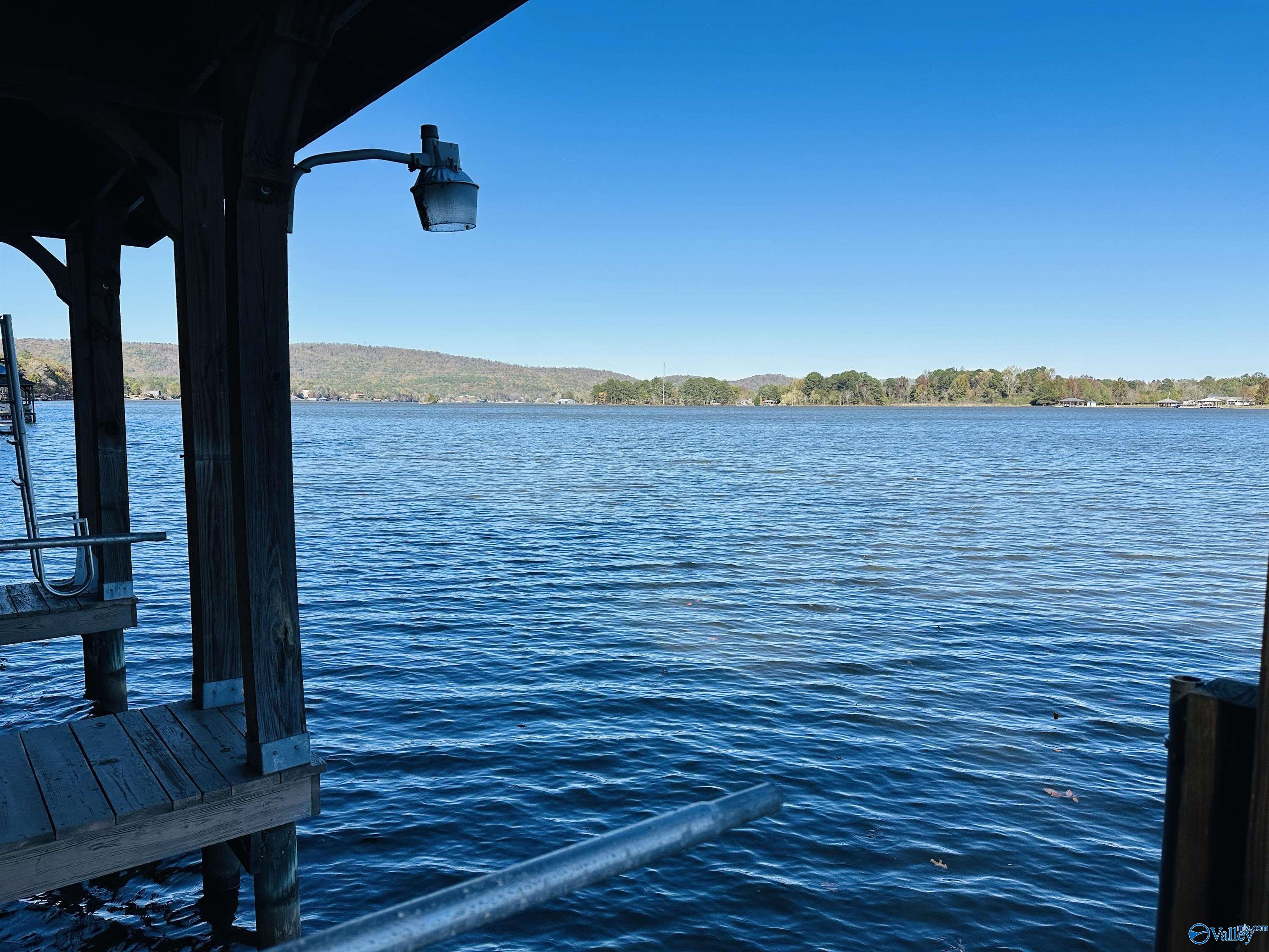 660 Lake Vista Drive