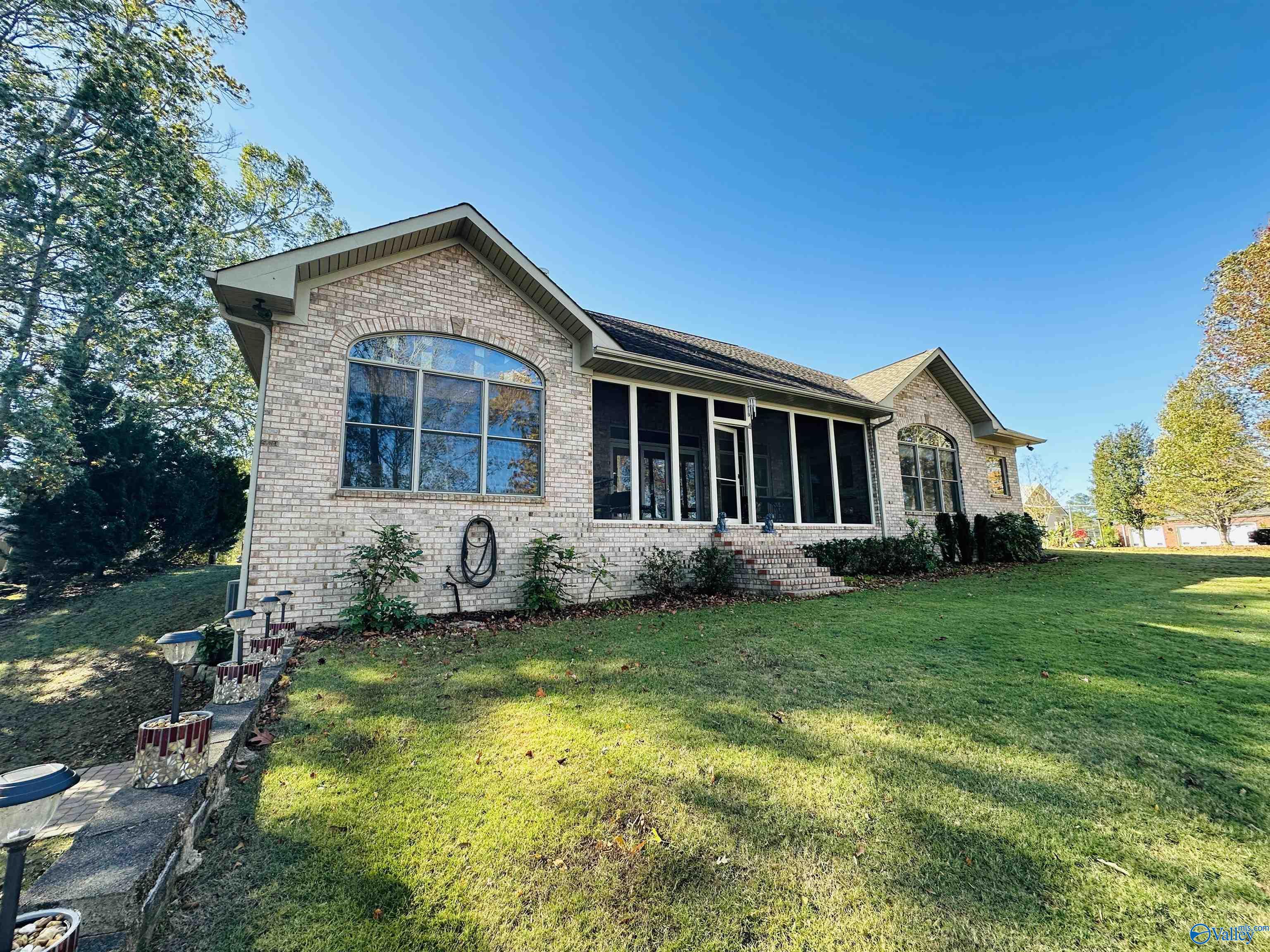 660 Lake Vista Drive