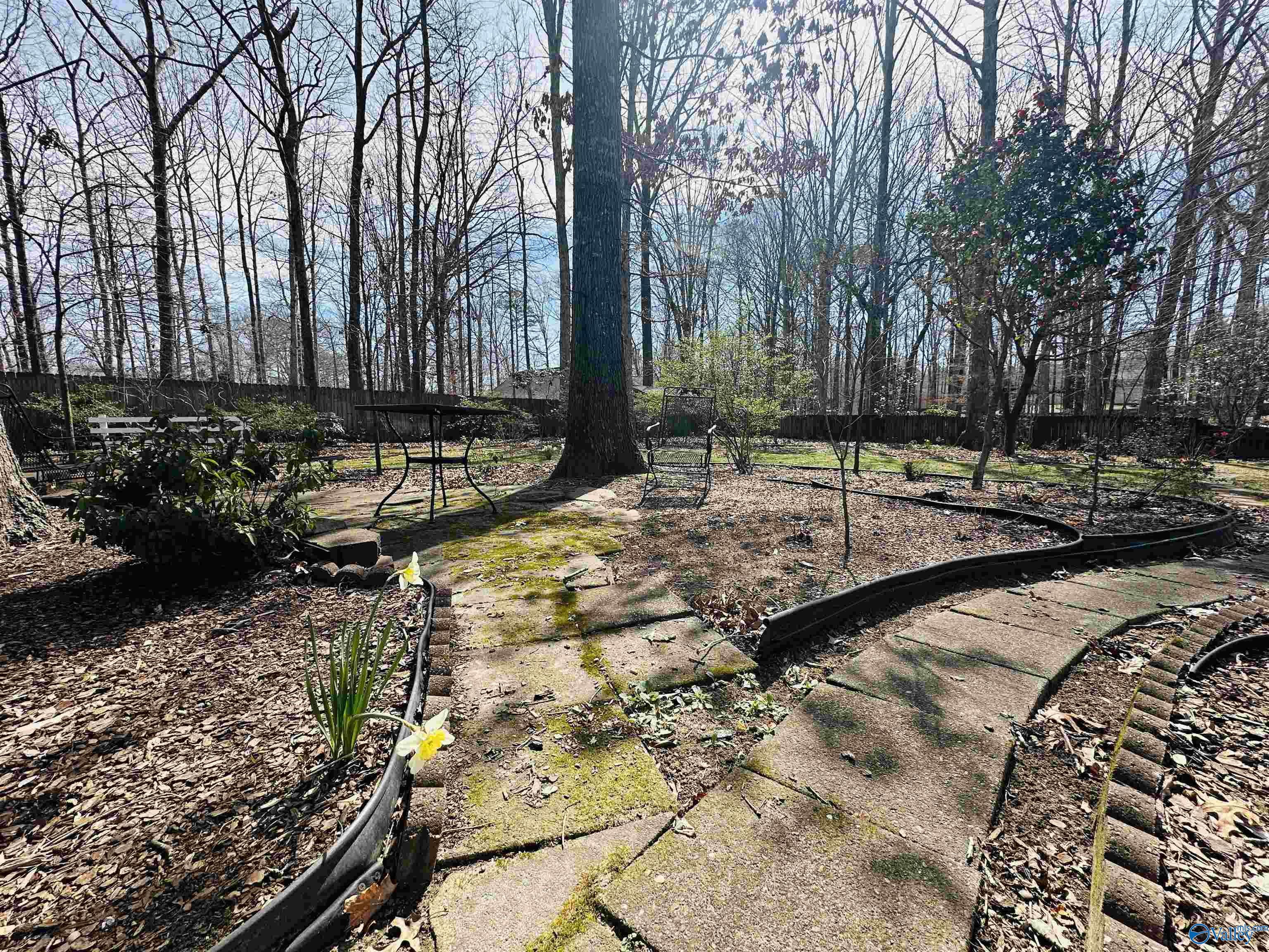 2008 Oakleaf Lane NE