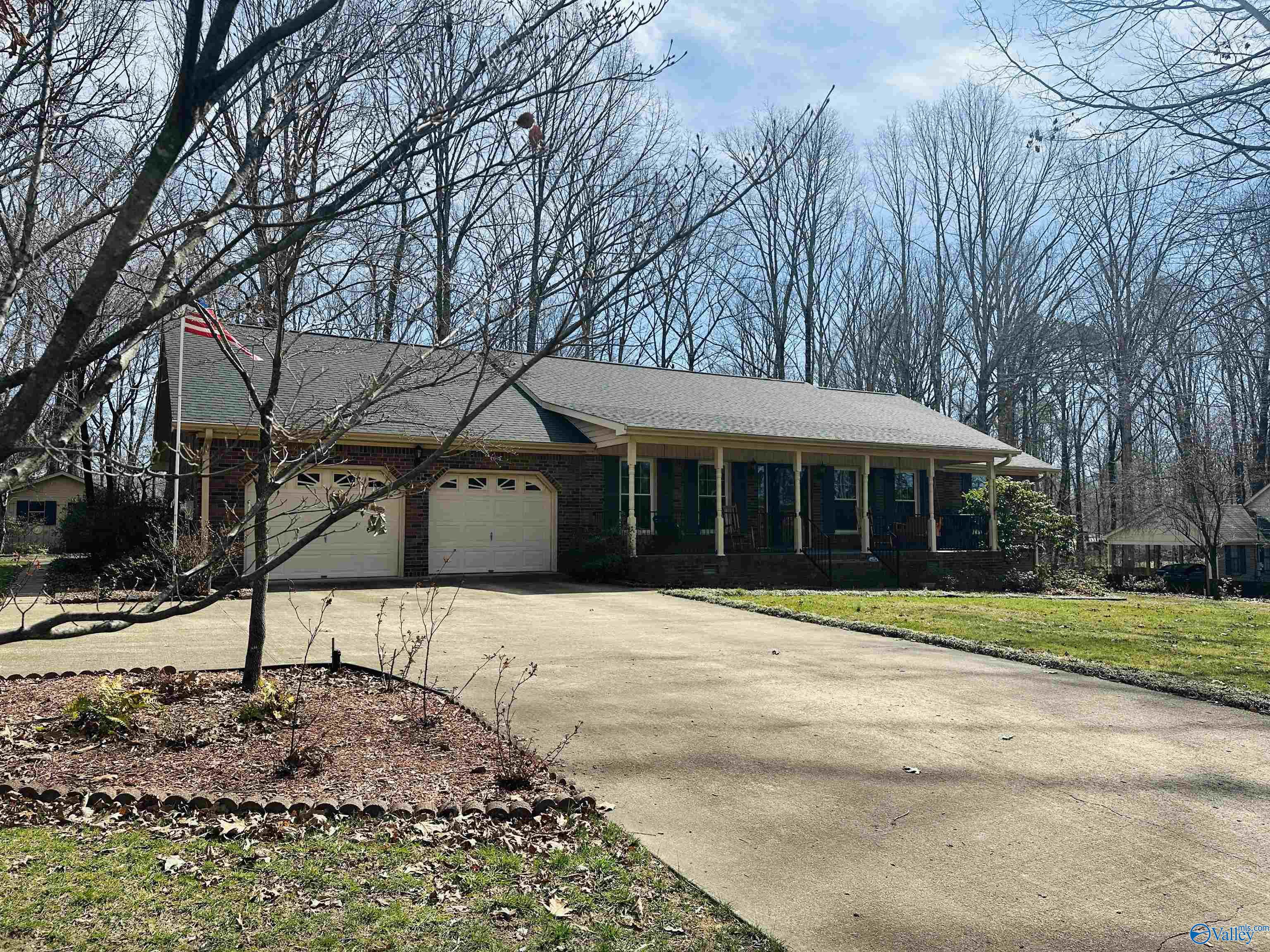 2008 Oakleaf Lane NE