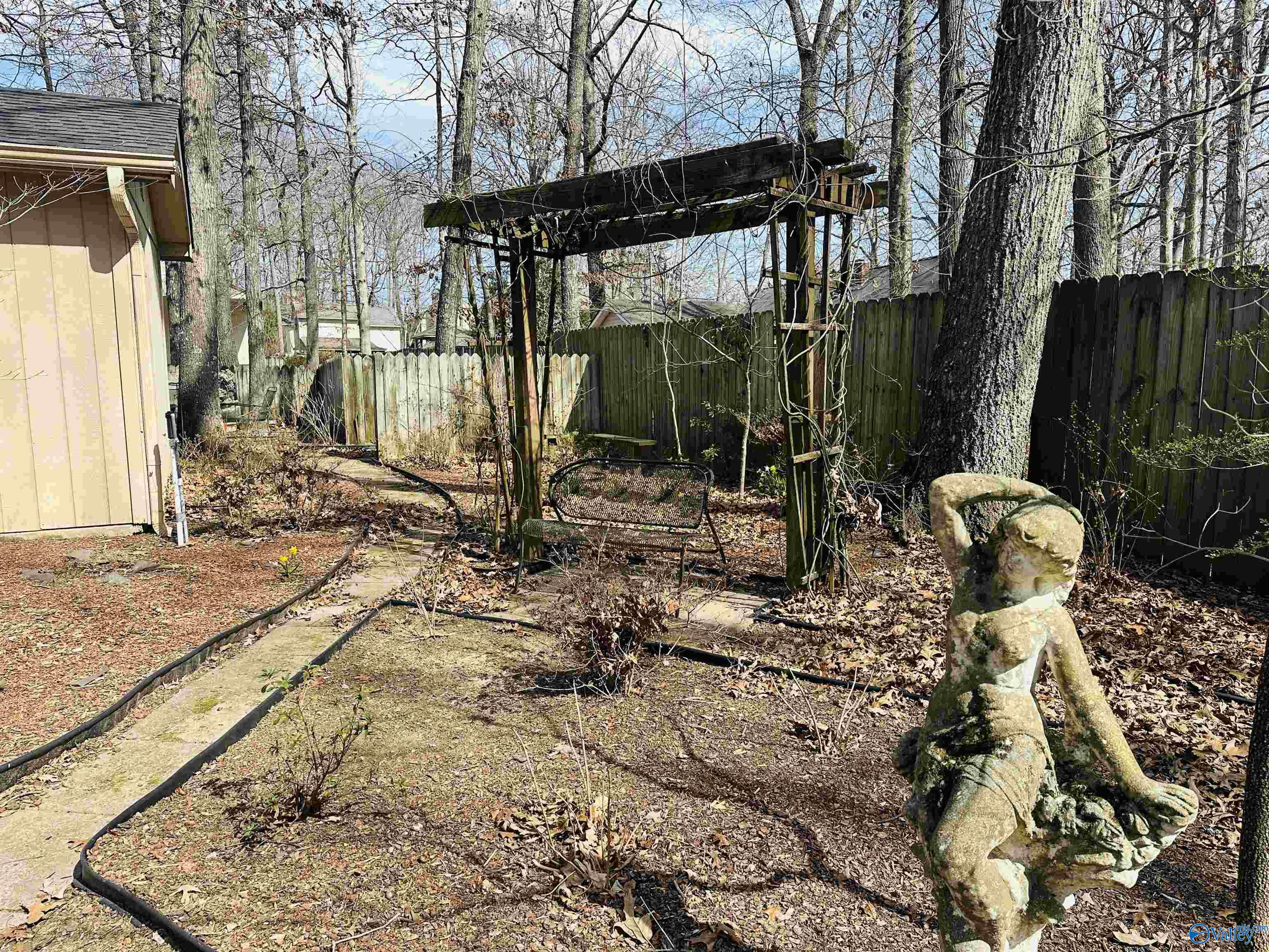 2008 Oakleaf Lane NE