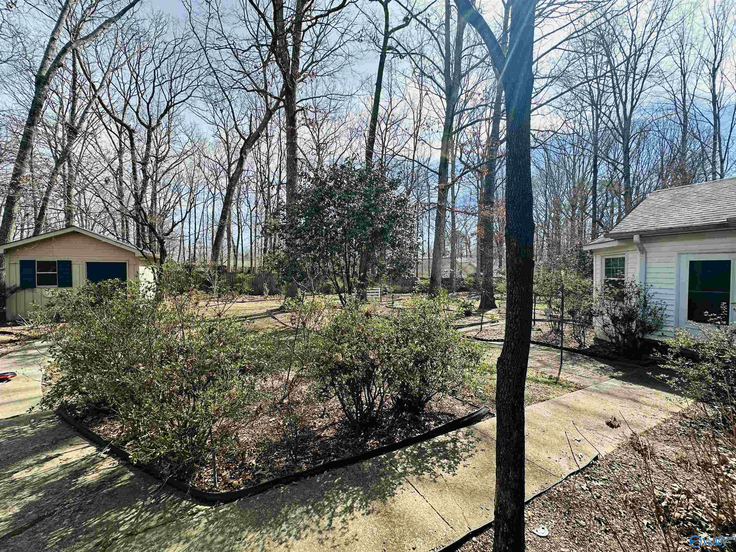 2008 Oakleaf Lane NE