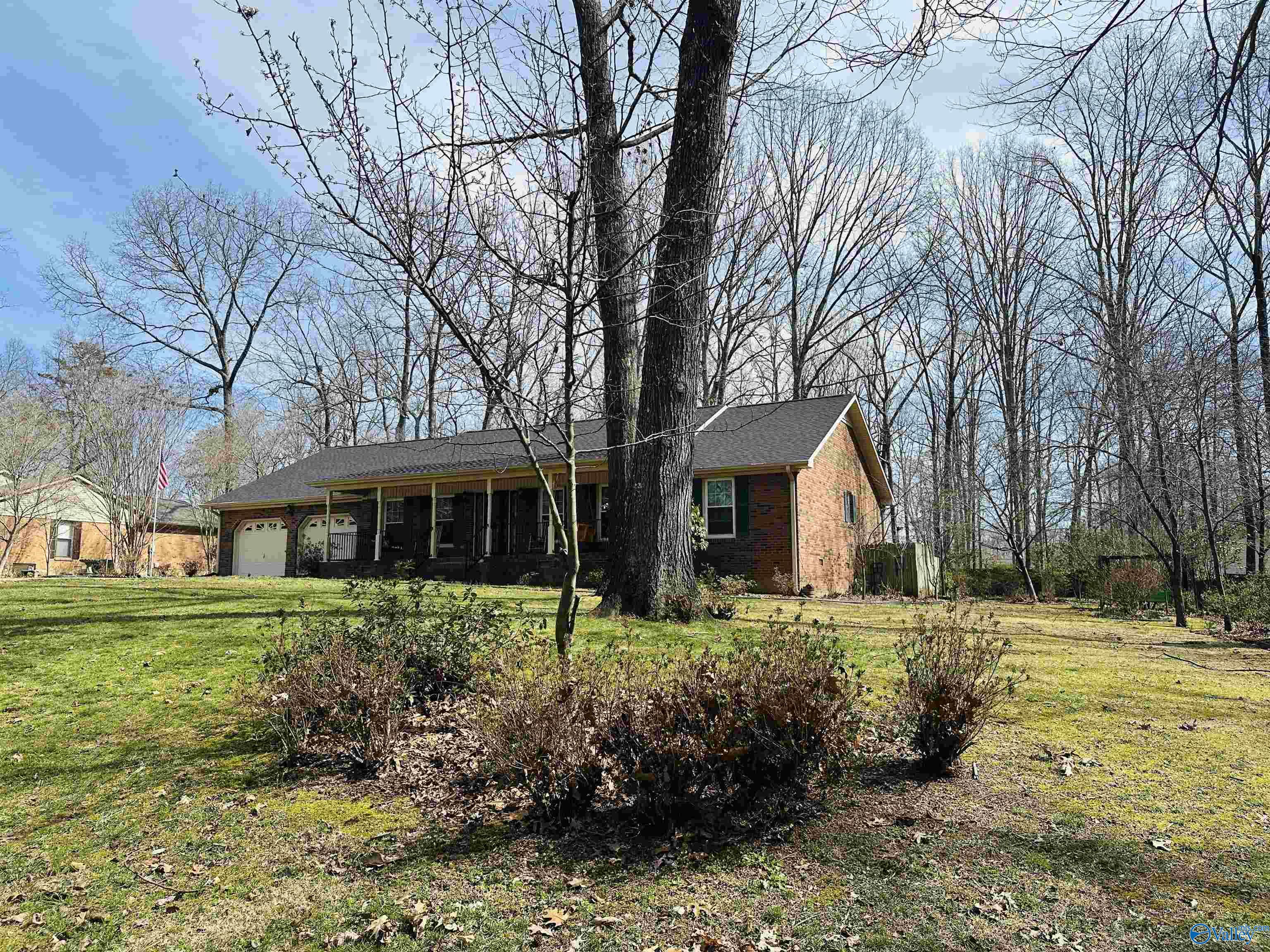 2008 Oakleaf Lane NE